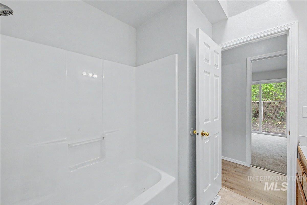 2501 W Hill Rd, Boise, Idaho 83702, 3 Bedrooms, 2 Bathrooms, Residential For Sale, Price $544,900, 98980489