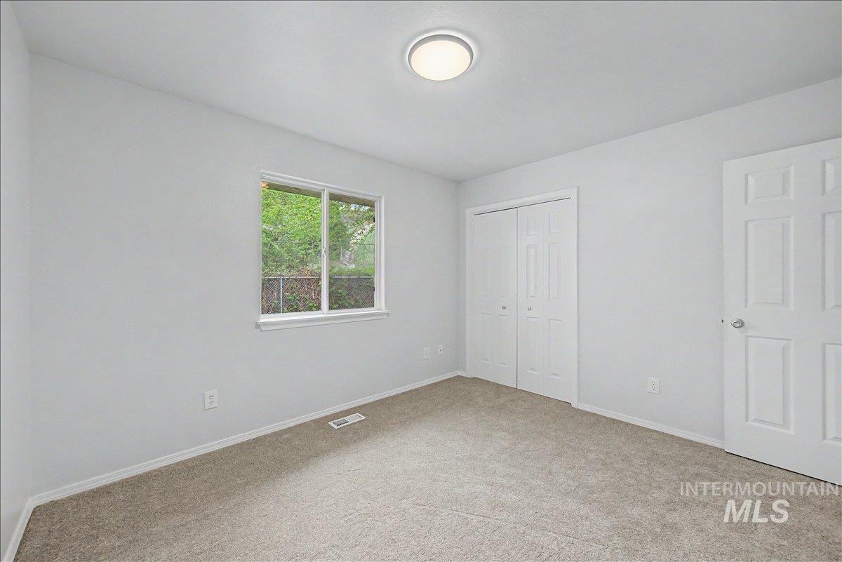 2501 W Hill Rd, Boise, Idaho 83702, 3 Bedrooms, 2 Bathrooms, Residential For Sale, Price $544,900, 98980489