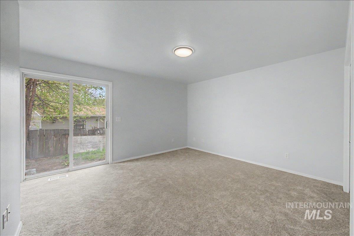 2501 W Hill Rd, Boise, Idaho 83702, 3 Bedrooms, 2 Bathrooms, Residential For Sale, Price $544,900, 98980489