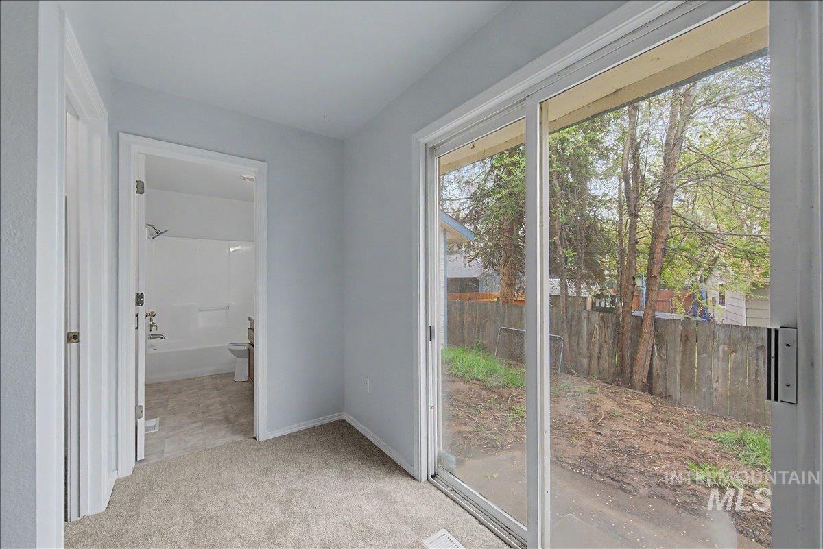 2501 W Hill Rd, Boise, Idaho 83702, 3 Bedrooms, 2 Bathrooms, Residential For Sale, Price $544,900, 98980489