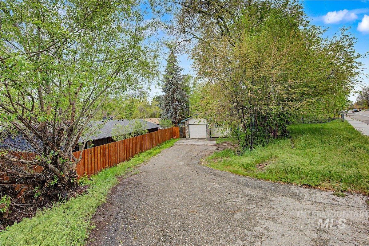 2501 W Hill Rd, Boise, Idaho 83702, 3 Bedrooms, 2 Bathrooms, Residential For Sale, Price $544,900, 98980489