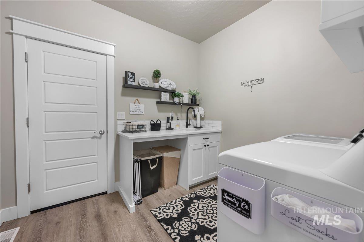 4376 Wagon, Nampa, Idaho 83687, 4 Bedrooms, 3 Bathrooms, Residential For Sale, Price $565,000,MLS 98980491