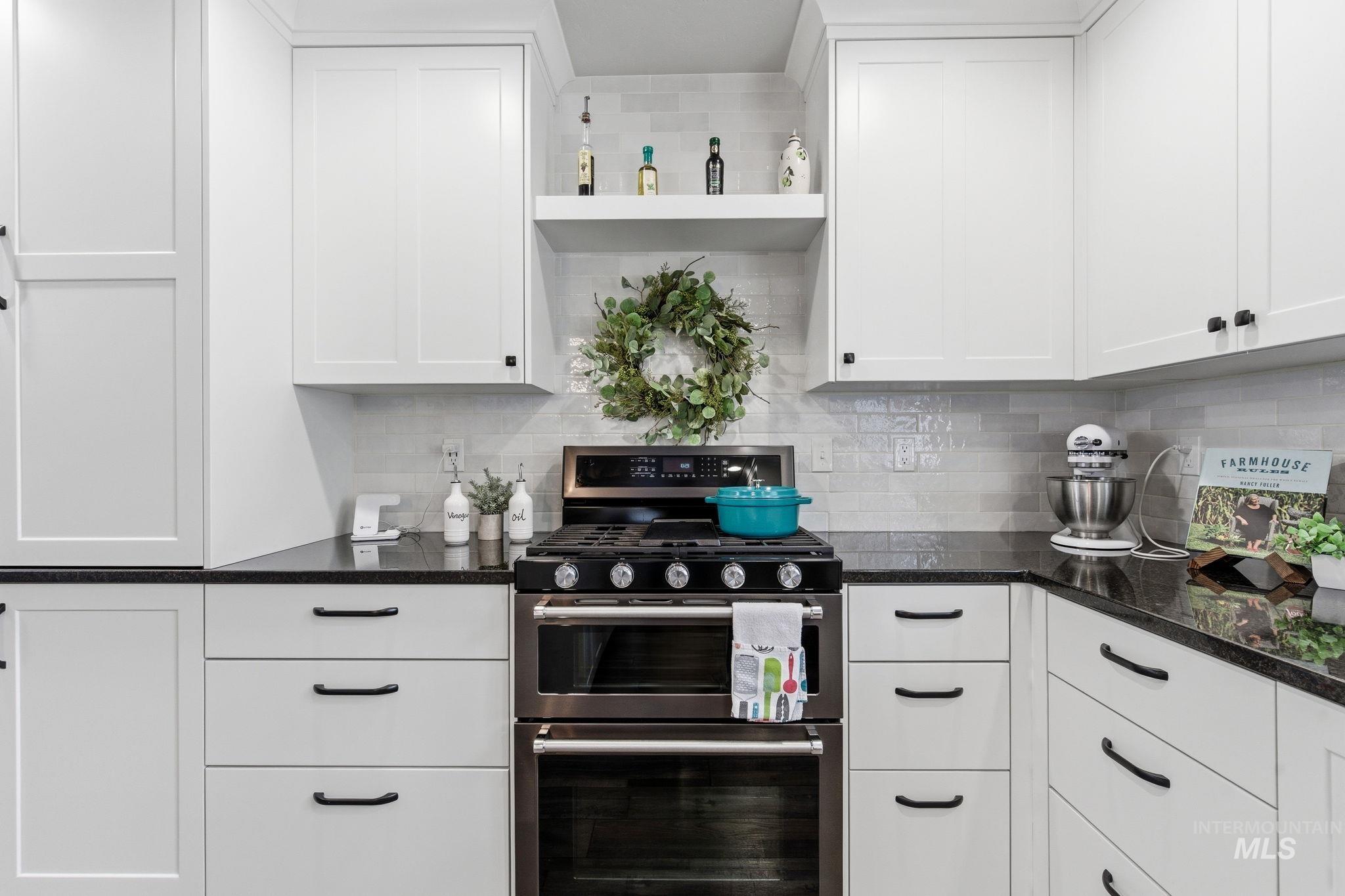 9888 W Campville, Boise, Idaho 83709, 4 Bedrooms, 2.5 Bathrooms, Residential For Sale, Price $515,000,MLS 98980494