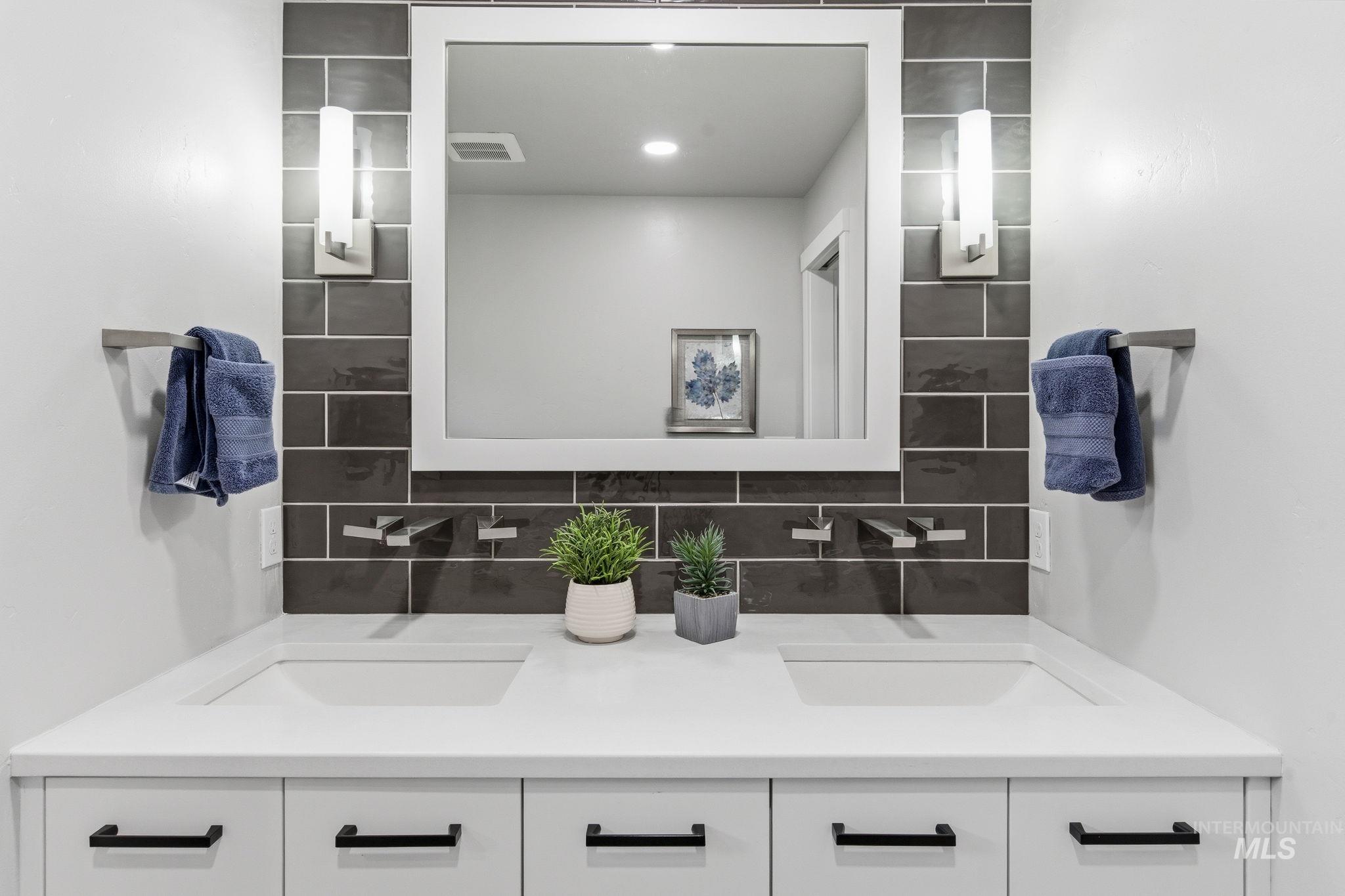 9888 W Campville, Boise, Idaho 83709, 4 Bedrooms, 2.5 Bathrooms, Residential For Sale, Price $515,000,MLS 98980494