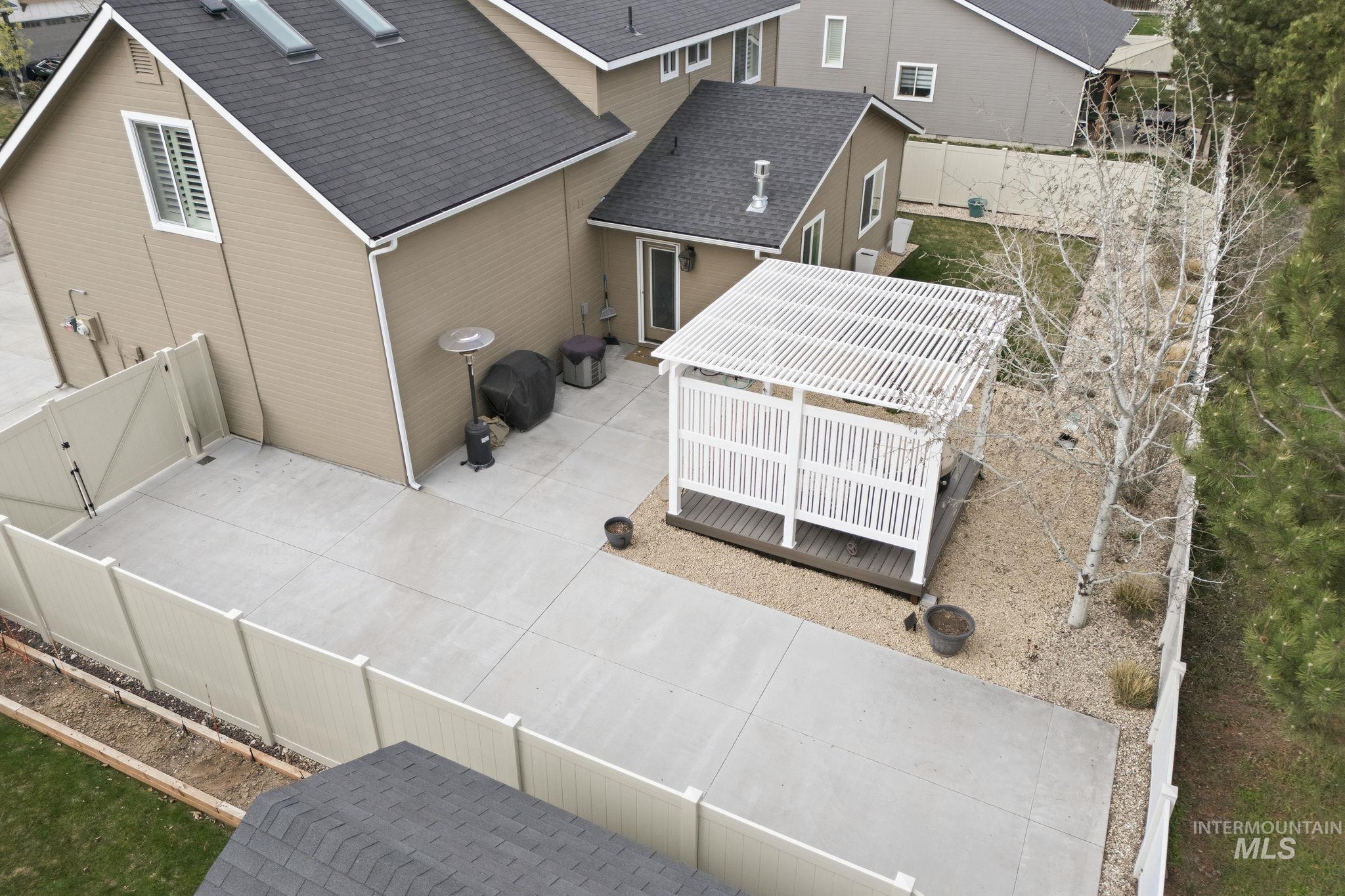 9888 W Campville, Boise, Idaho 83709, 4 Bedrooms, 2.5 Bathrooms, Residential For Sale, Price $515,000,MLS 98980494