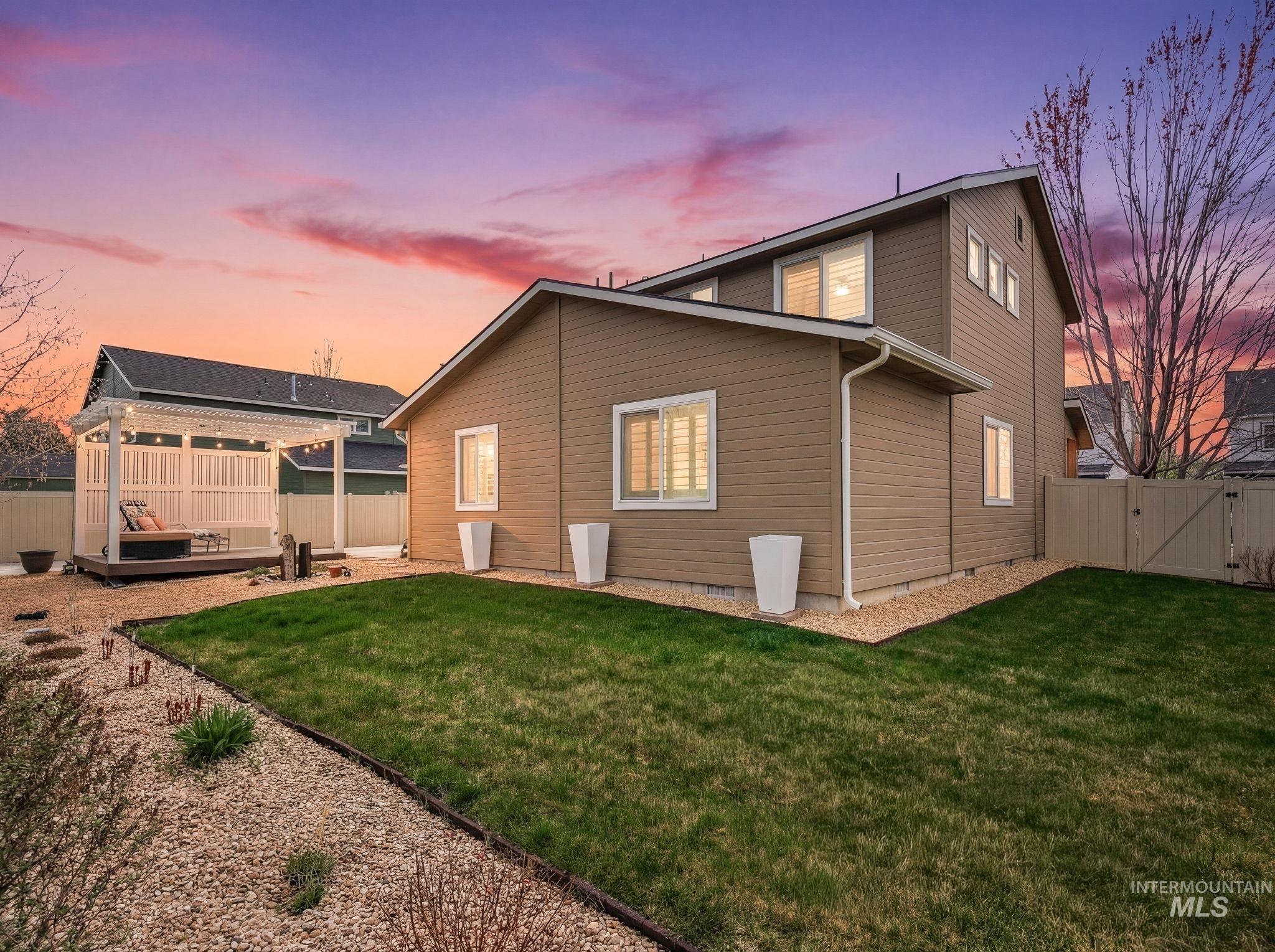 9888 W Campville, Boise, Idaho 83709, 4 Bedrooms, 2.5 Bathrooms, Residential For Sale, Price $515,000,MLS 98980494