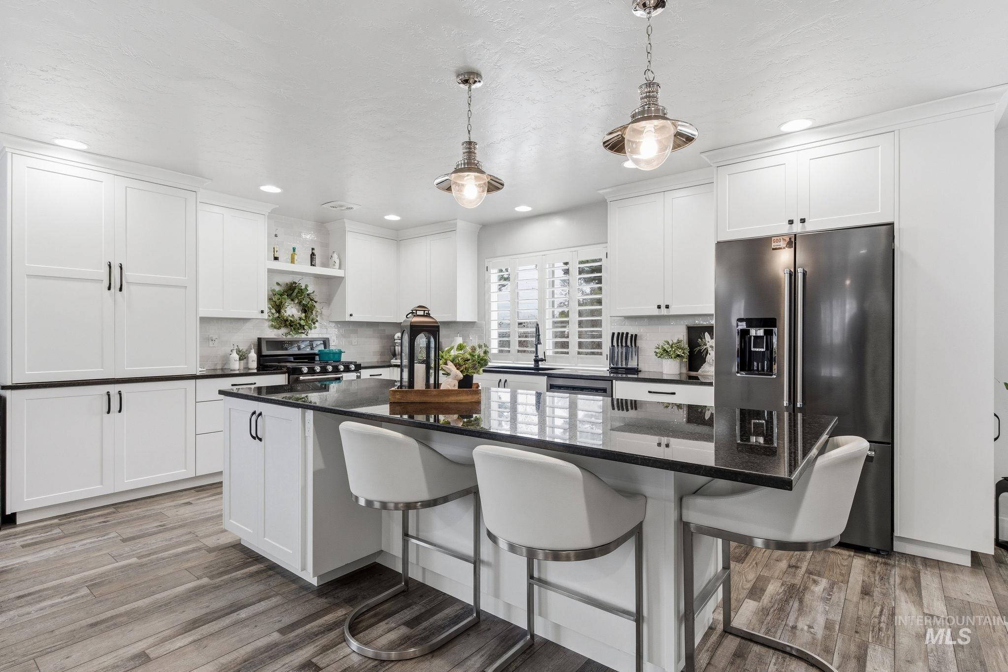 9888 W Campville, Boise, Idaho 83709, 4 Bedrooms, 2.5 Bathrooms, Residential For Sale, Price $515,000,MLS 98980494