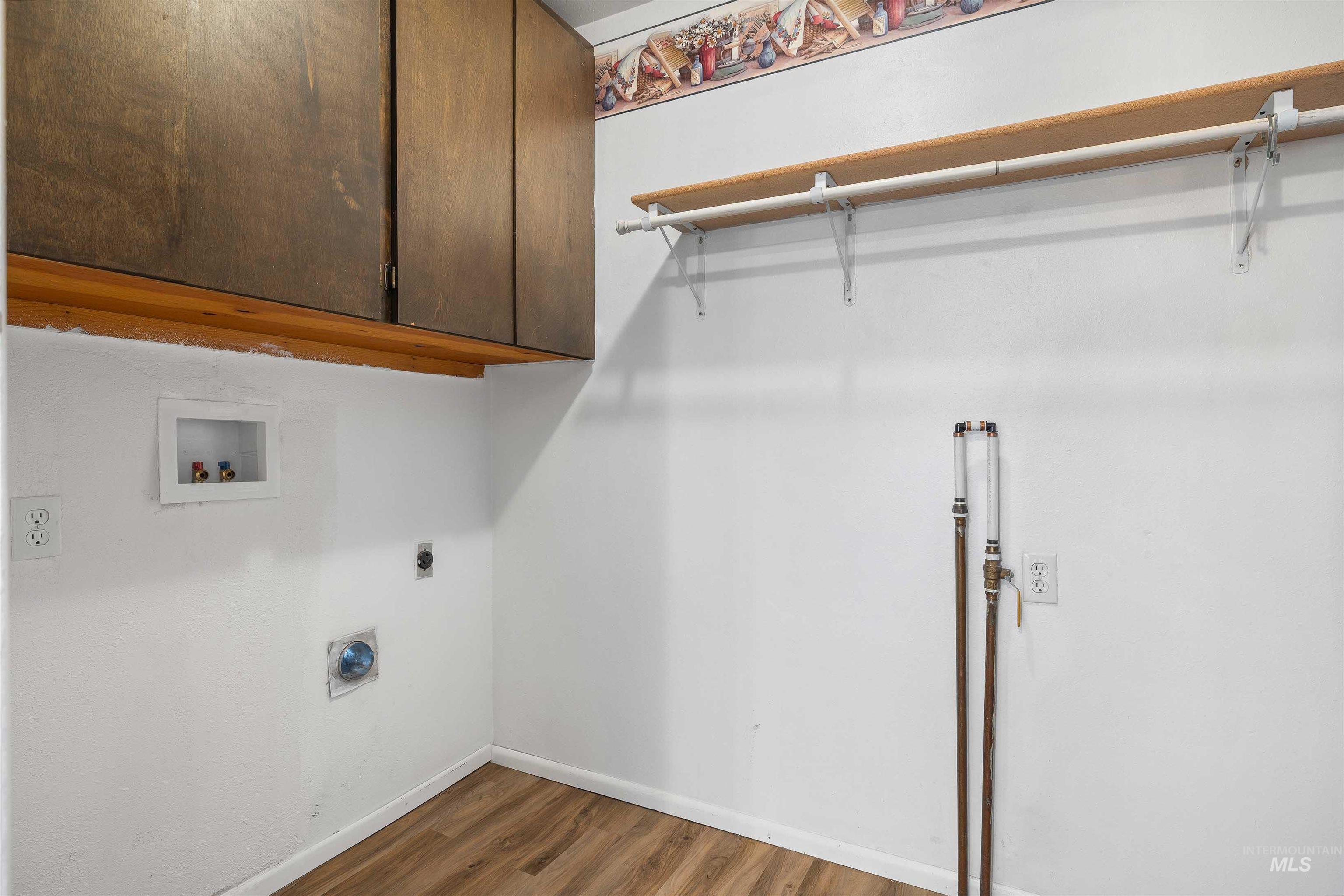 1088 Trotter Dr, Twin Falls, Idaho 83301-6966, 4 Bedrooms, 3 Bathrooms, Residential For Sale, Price $420,000,MLS 98980495