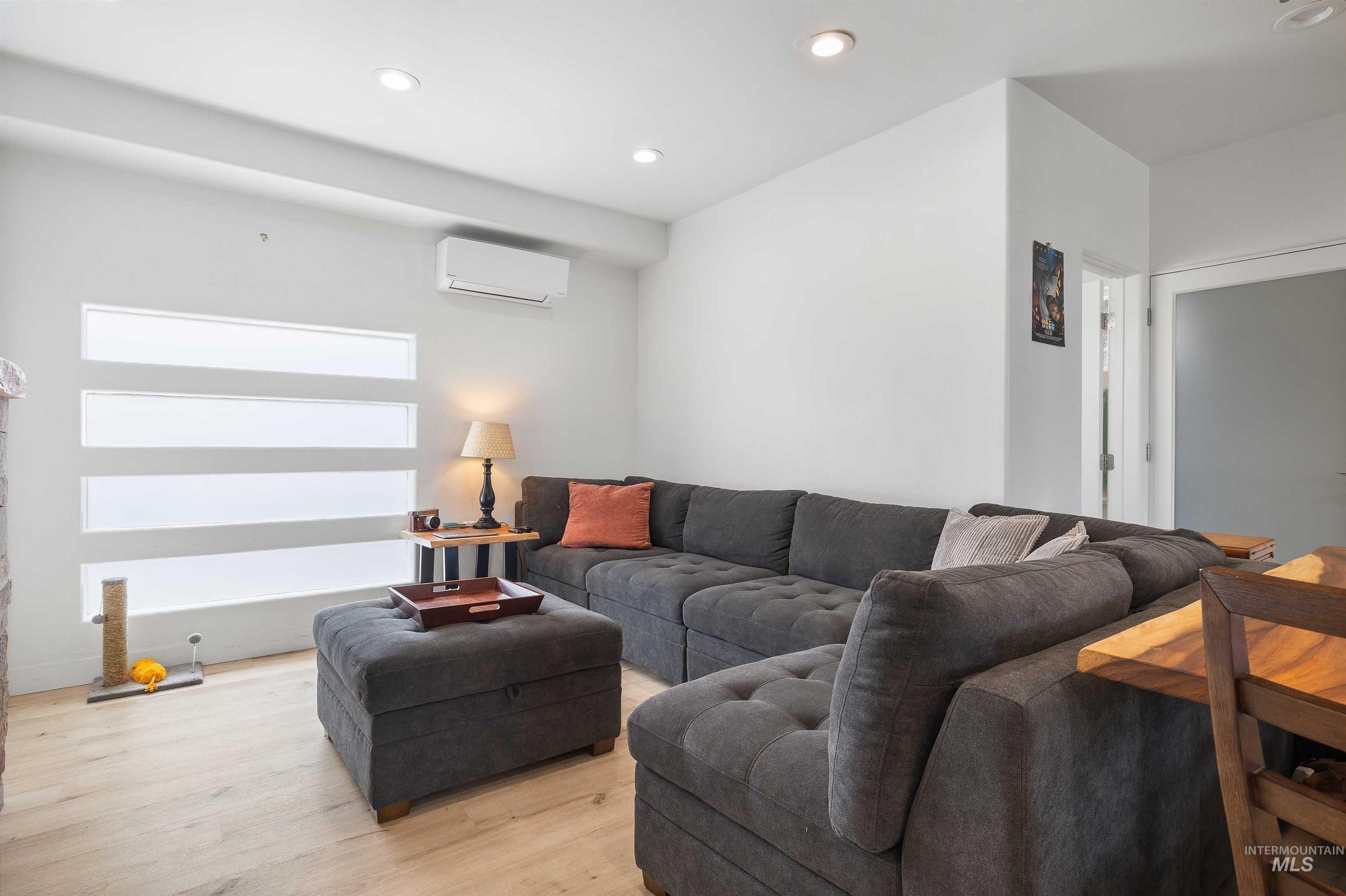 1088 Trotter Dr, Twin Falls, Idaho 83301-6966, 4 Bedrooms, 3 Bathrooms, Residential For Sale, Price $420,000,MLS 98980495