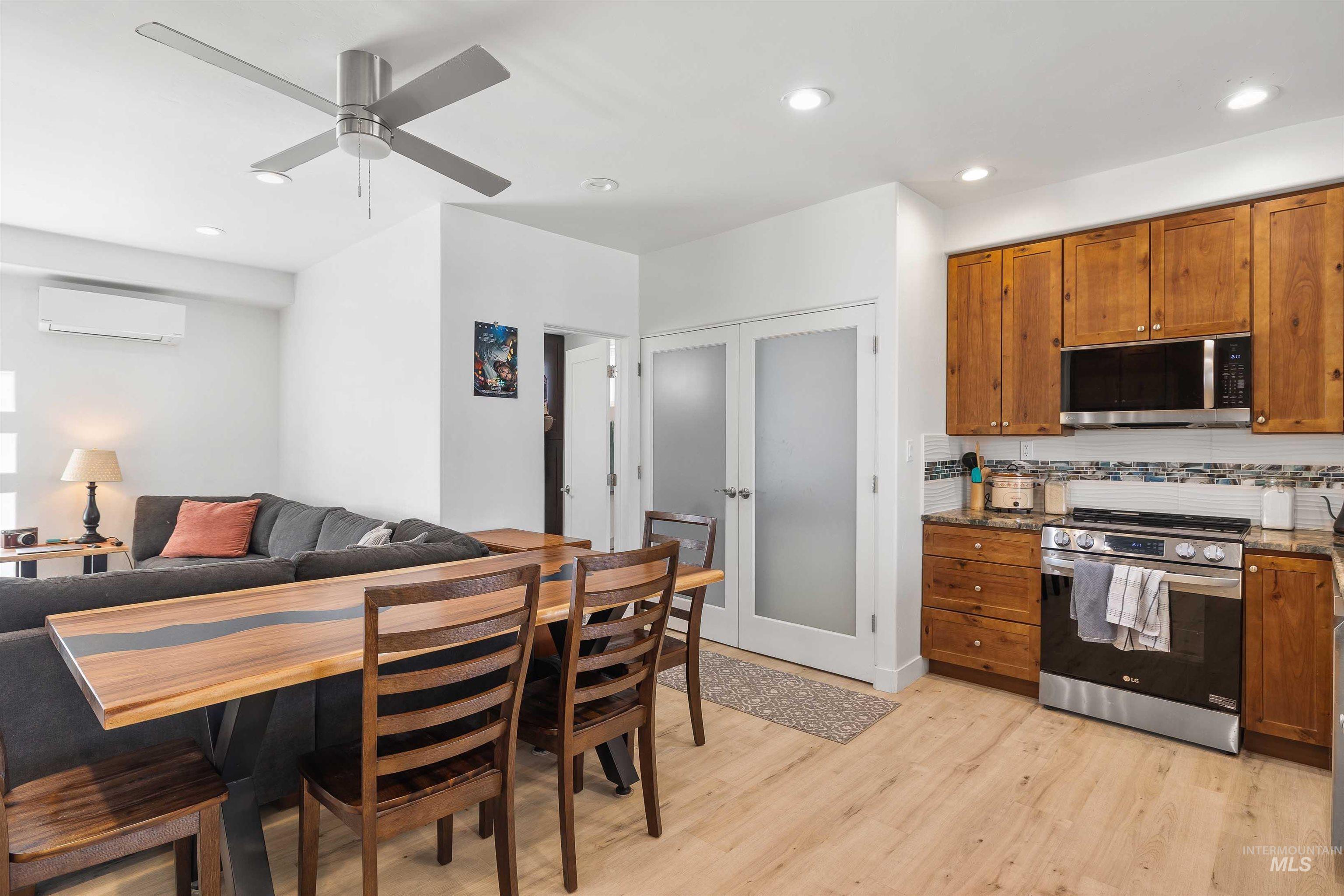 1088 Trotter Dr, Twin Falls, Idaho 83301-6966, 4 Bedrooms, 3 Bathrooms, Residential For Sale, Price $420,000,MLS 98980495