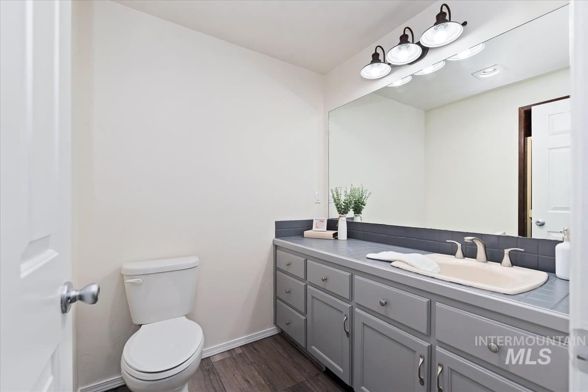 2981 Kimberland Drive, New Meadows, Idaho 83654, 2 Bedrooms, 3 Bathrooms, Residential For Sale, Price $449,900,MLS 98980496