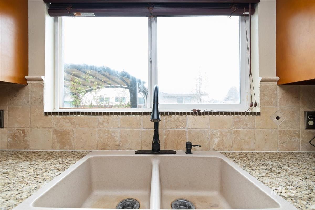 1114 NW 11th St, Meridian, Idaho 83642, 4 Bedrooms, 3 Bathrooms, Residential For Sale, Price $419,500,MLS 98980497