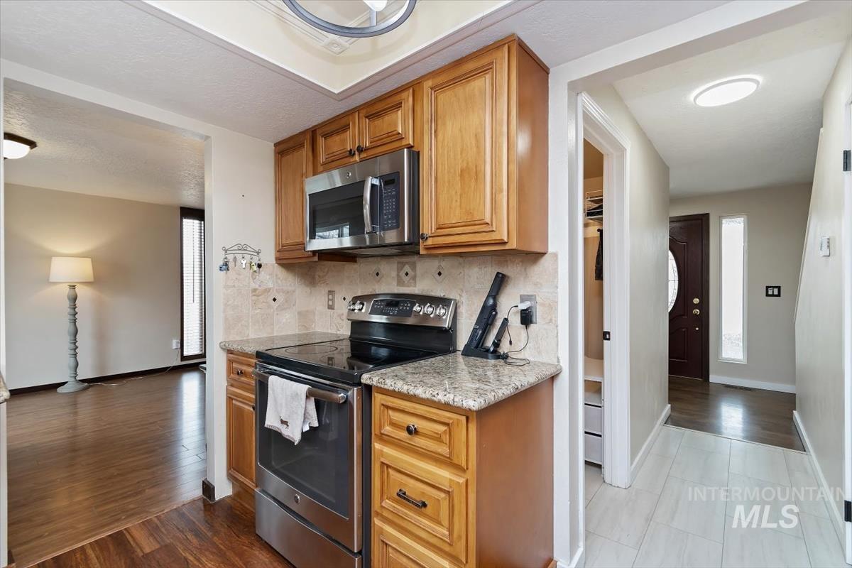 1114 NW 11th St, Meridian, Idaho 83642, 4 Bedrooms, 3 Bathrooms, Residential For Sale, Price $419,500,MLS 98980497