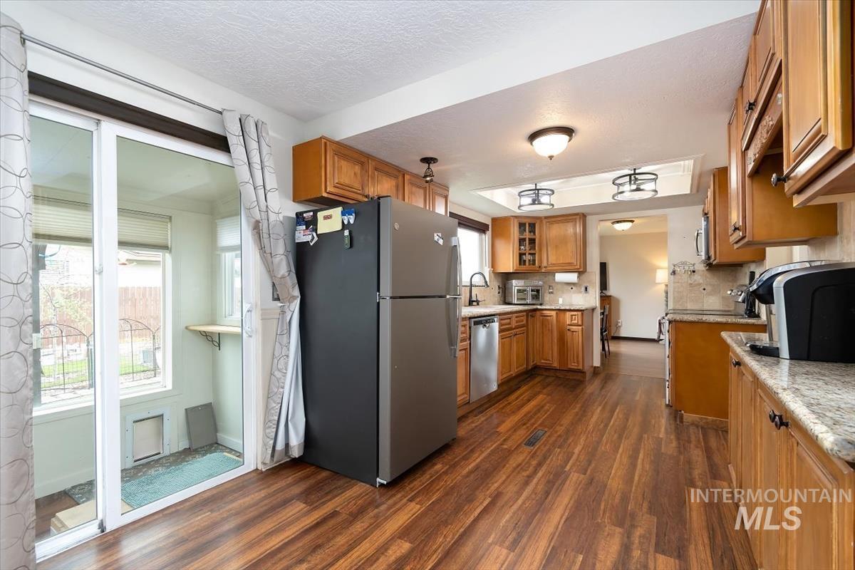 1114 NW 11th St, Meridian, Idaho 83642, 4 Bedrooms, 3 Bathrooms, Residential For Sale, Price $419,500,MLS 98980497