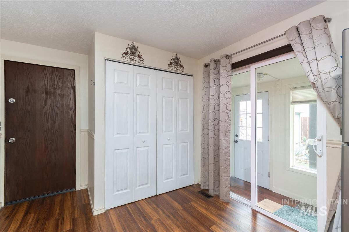 1114 NW 11th St, Meridian, Idaho 83642, 4 Bedrooms, 3 Bathrooms, Residential For Sale, Price $419,500,MLS 98980497