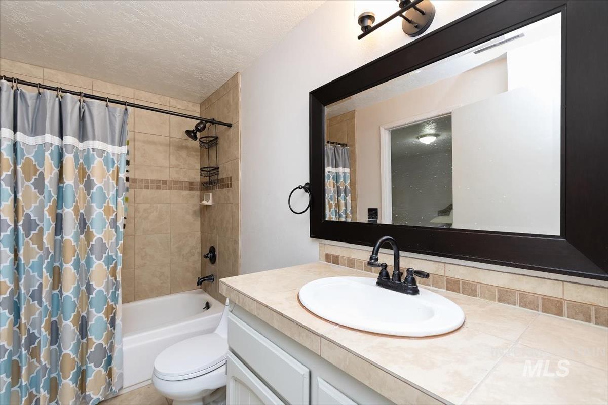 1114 NW 11th St, Meridian, Idaho 83642, 4 Bedrooms, 3 Bathrooms, Residential For Sale, Price $419,500,MLS 98980497