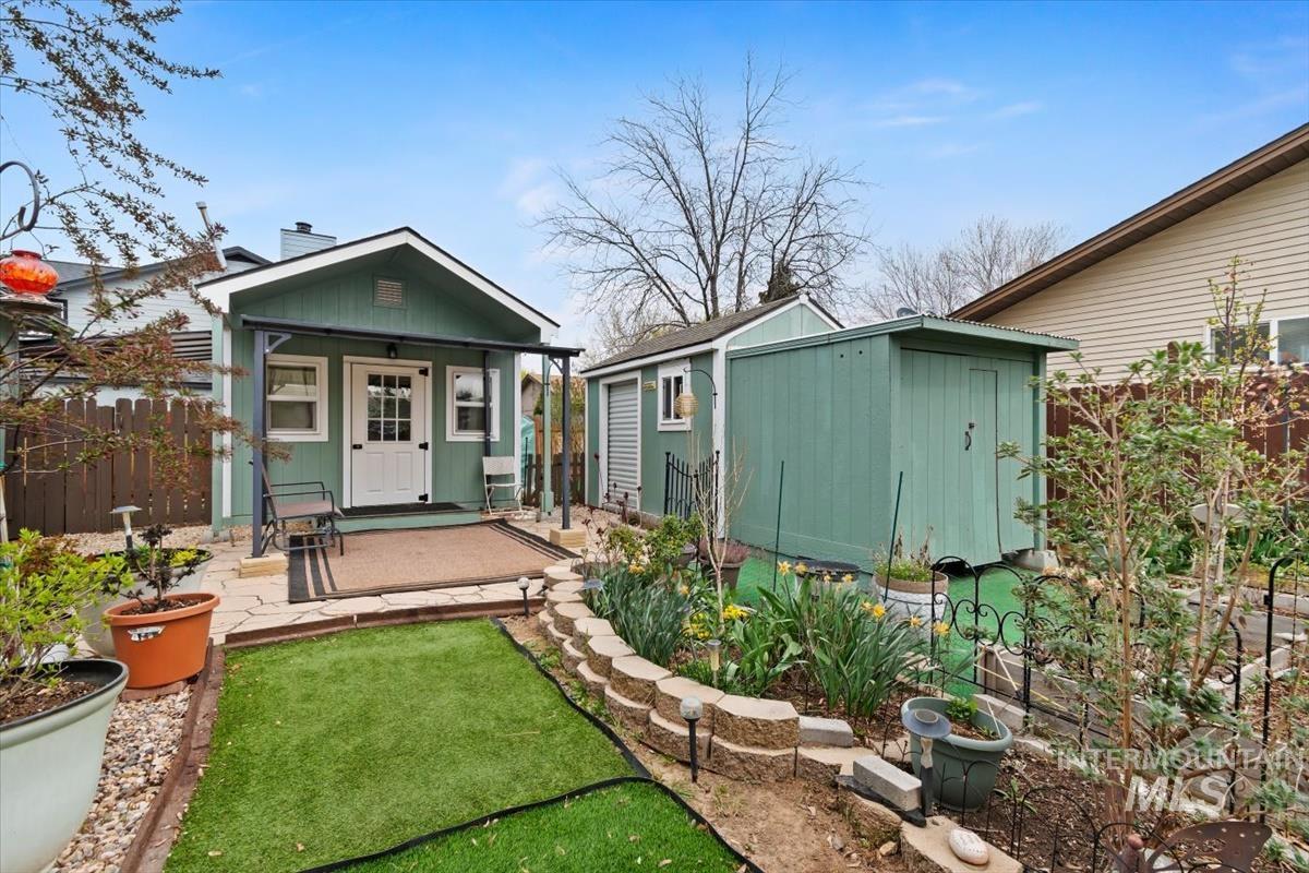 1114 NW 11th St, Meridian, Idaho 83642, 4 Bedrooms, 3 Bathrooms, Residential For Sale, Price $419,500,MLS 98980497