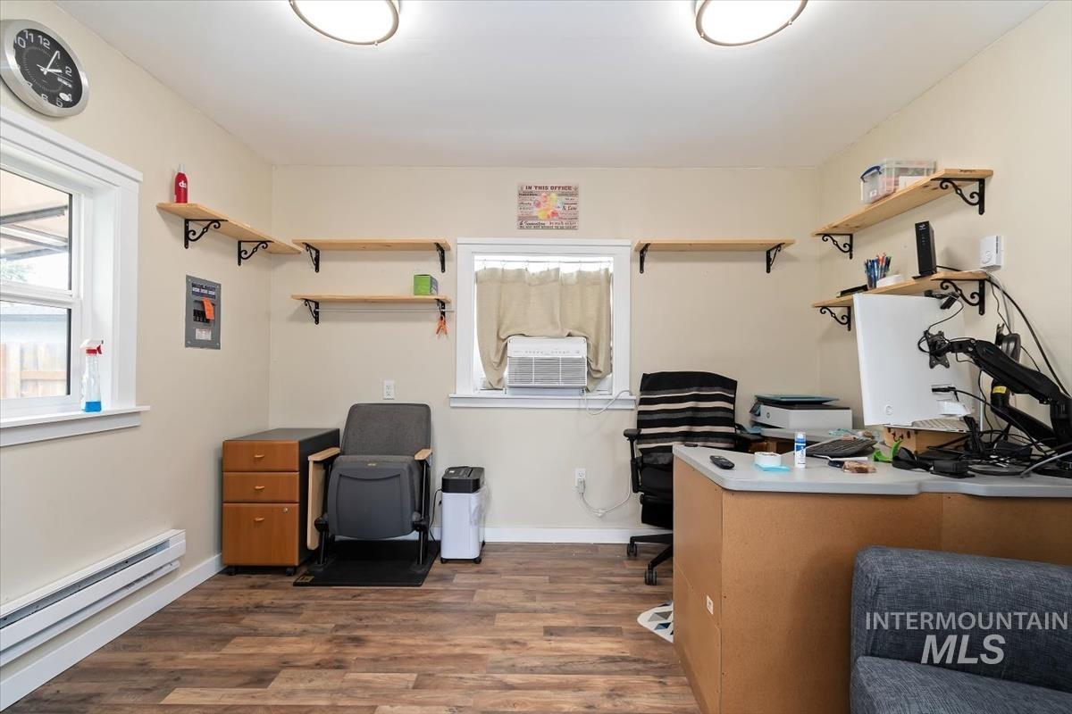 1114 NW 11th St, Meridian, Idaho 83642, 4 Bedrooms, 3 Bathrooms, Residential For Sale, Price $419,500,MLS 98980497