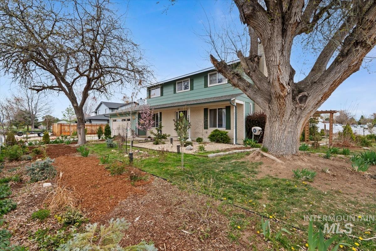 1114 NW 11th St, Meridian, Idaho 83642, 4 Bedrooms, 3 Bathrooms, Residential For Sale, Price $419,500,MLS 98980497