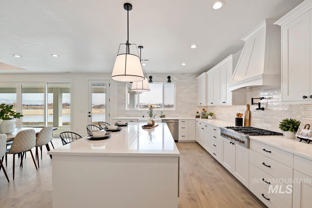 9833 S Peregrine Falcon Ave., Nampa, Idaho 83686, 4 Bedrooms, 3.5 Bathrooms, Residential For Sale, Price $1,174,900, 98980498