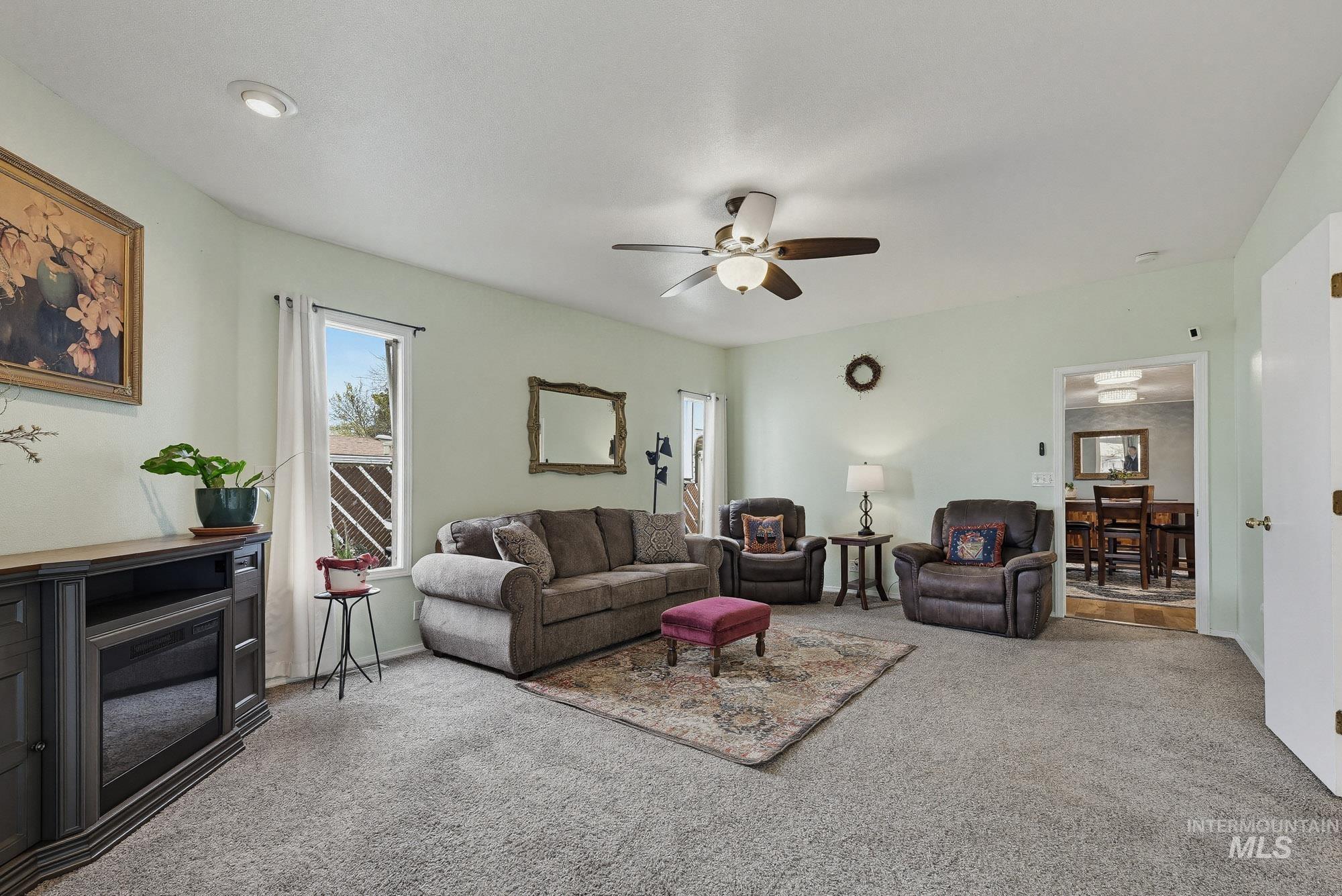 1995 N Wilmington Dr, Boise, Idaho 83704, 4 Bedrooms, 3 Bathrooms, Residential For Sale, Price $450,000,MLS 98980499