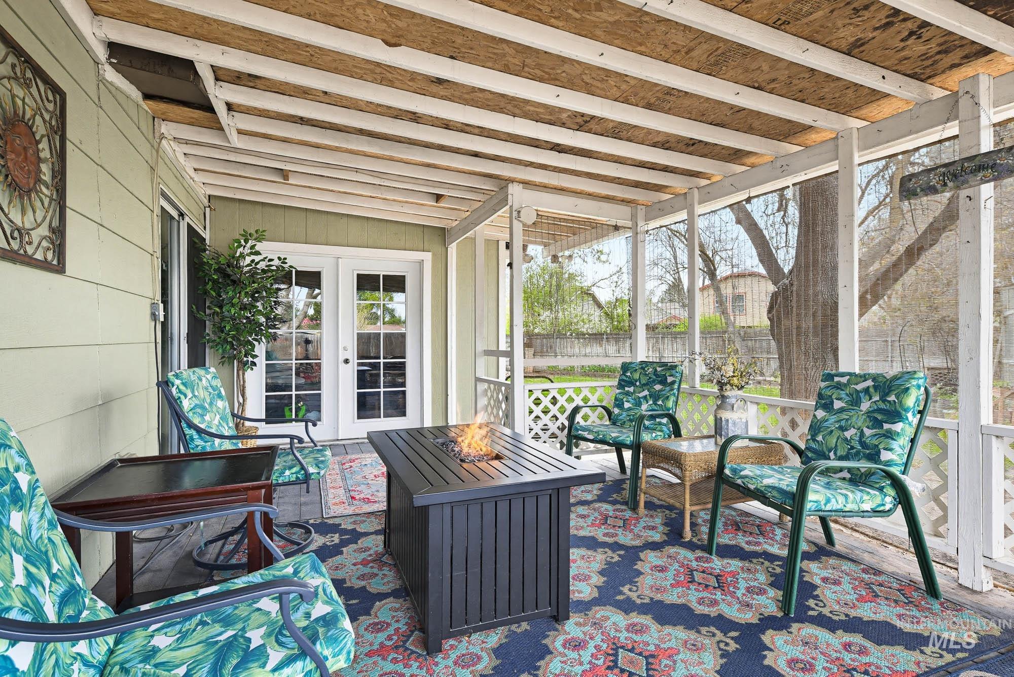 1995 N Wilmington Dr, Boise, Idaho 83704, 4 Bedrooms, 3 Bathrooms, Residential For Sale, Price $450,000,MLS 98980499