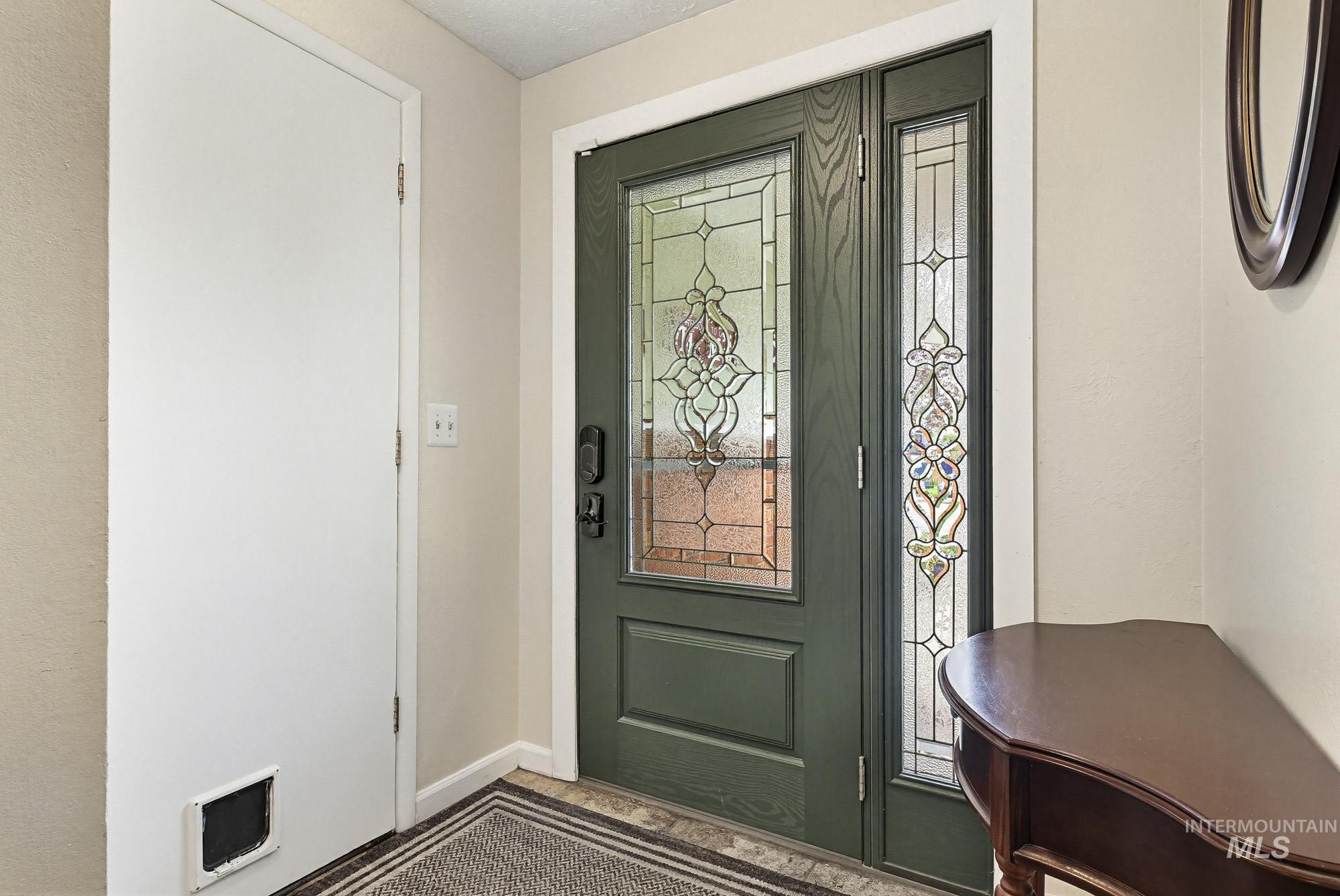 1995 N Wilmington Dr, Boise, Idaho 83704, 4 Bedrooms, 3 Bathrooms, Residential For Sale, Price $450,000,MLS 98980499