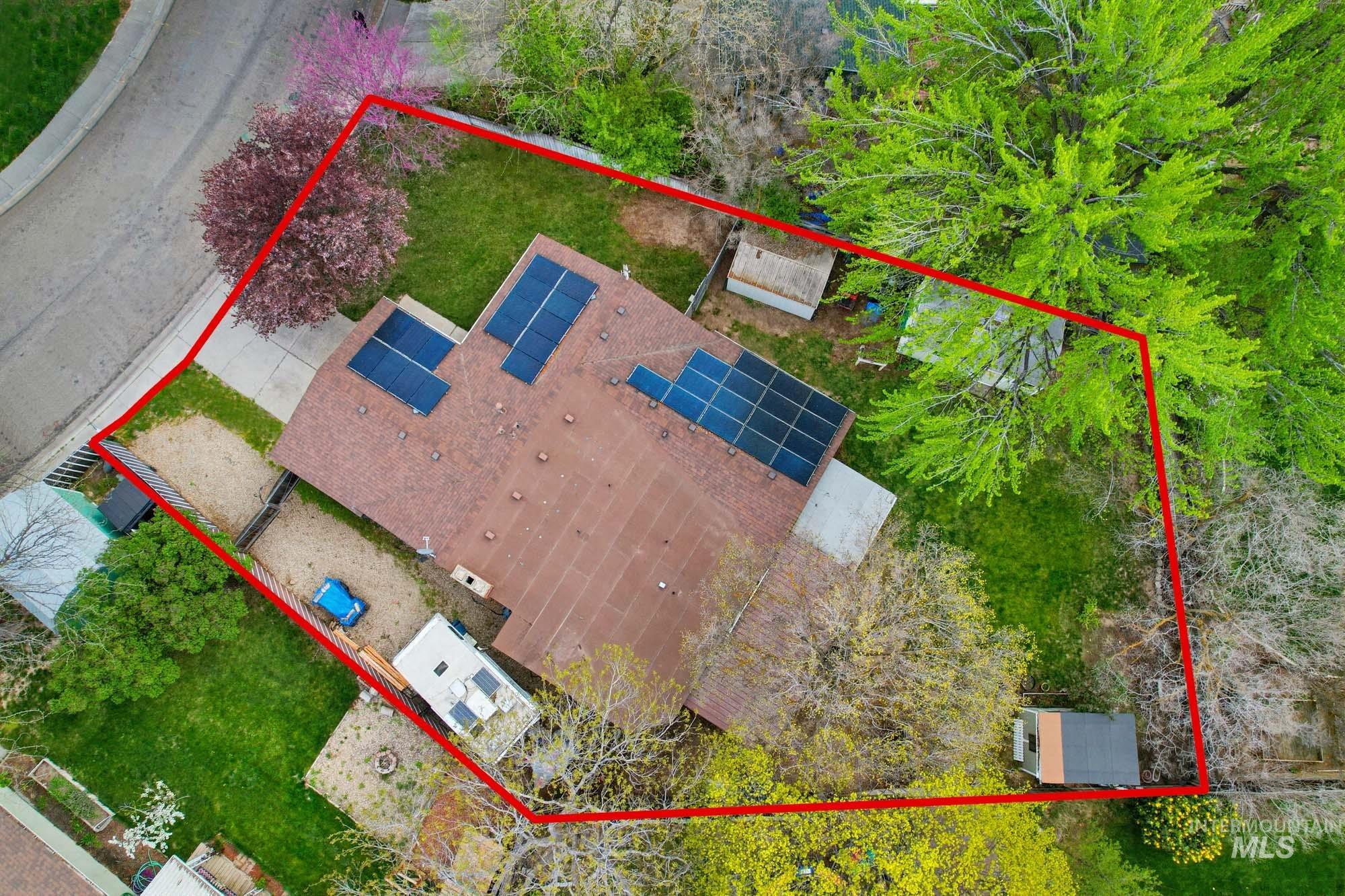 1995 N Wilmington Dr, Boise, Idaho 83704, 4 Bedrooms, 3 Bathrooms, Residential For Sale, Price $450,000,MLS 98980499