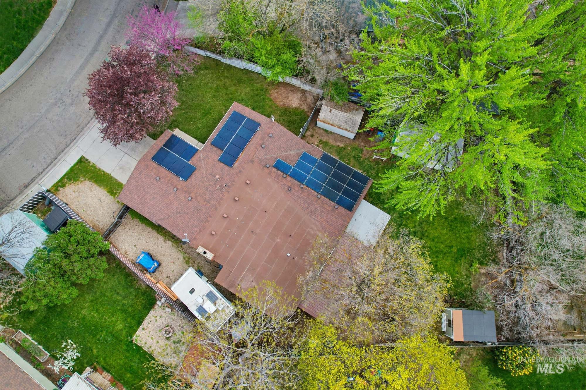 1995 N Wilmington Dr, Boise, Idaho 83704, 4 Bedrooms, 3 Bathrooms, Residential For Sale, Price $450,000,MLS 98980499