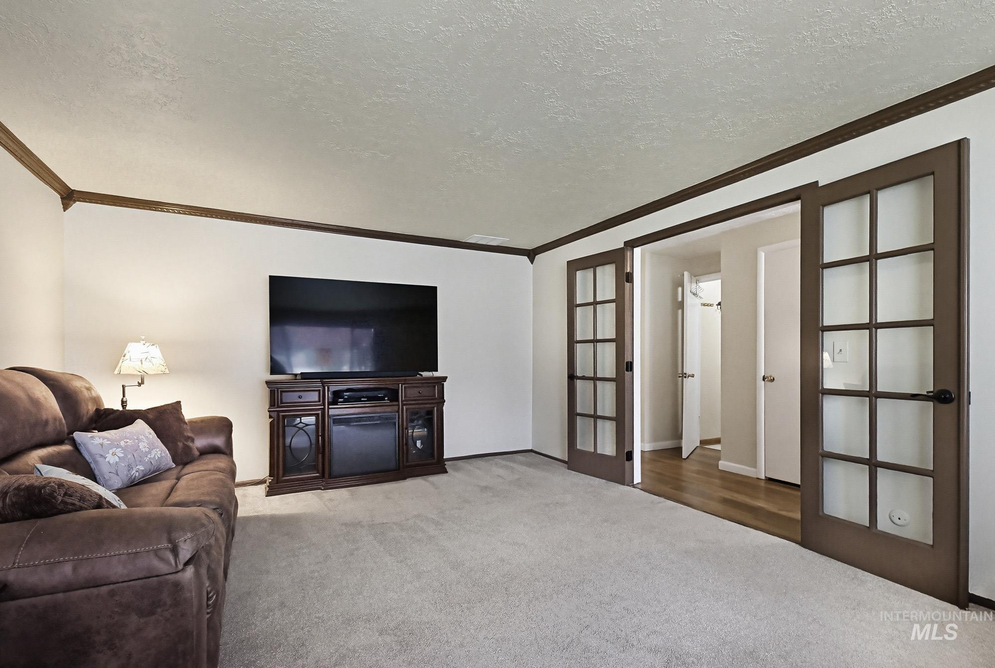 1995 N Wilmington Dr, Boise, Idaho 83704, 4 Bedrooms, 3 Bathrooms, Residential For Sale, Price $450,000,MLS 98980499