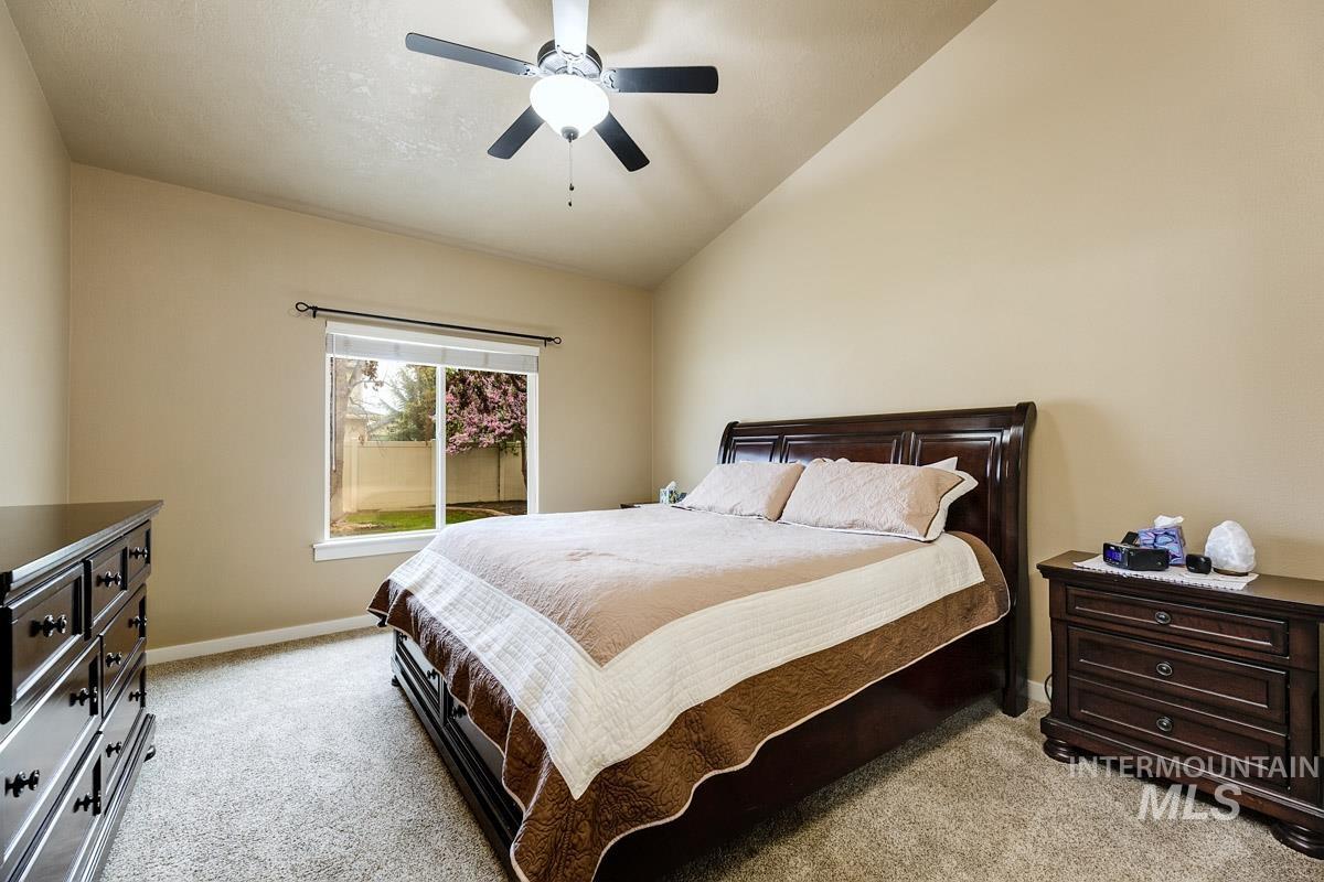 2512 N Tweedbrook Avenue, Meridian, Idaho 83646, 3 Bedrooms, 2 Bathrooms, Residential For Sale, Price $445,000,MLS 98980500