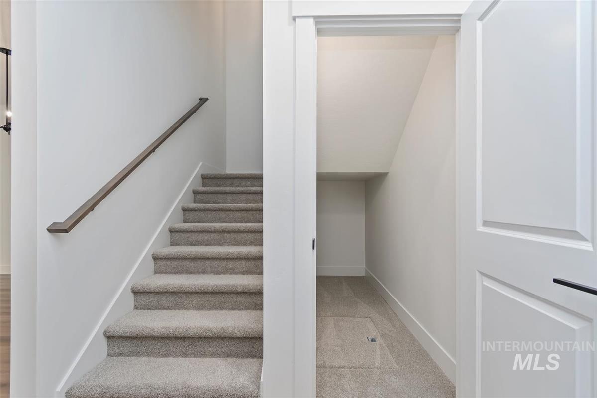 752 S Calhoun, Star, Idaho 83669, 3 Bedrooms, 2.5 Bathrooms, Residential For Sale, Price $434,880,MLS 98980502