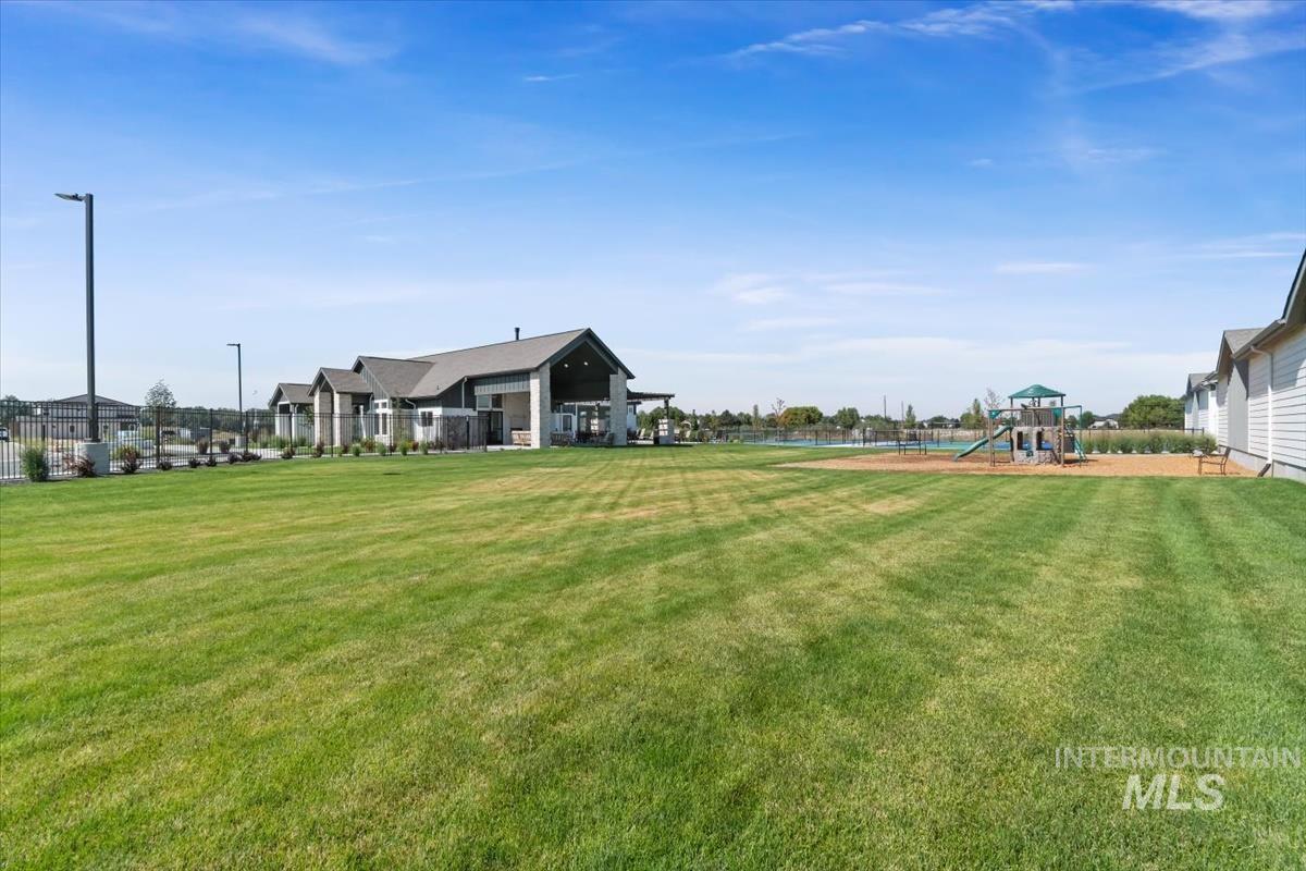 752 S Calhoun, Star, Idaho 83669, 3 Bedrooms, 2.5 Bathrooms, Residential For Sale, Price $428,880, 98980502
