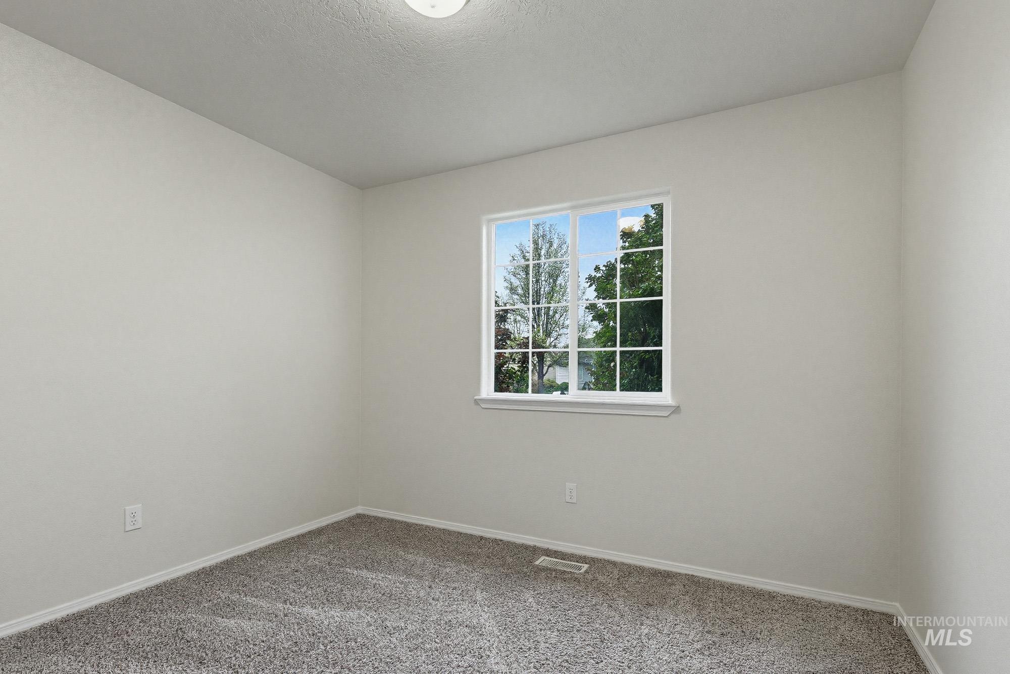 1244 N Pyrite Avenue, Kuna, Idaho 83634, 3 Bedrooms, 2 Bathrooms, Residential For Sale, Price $379,900,MLS 98980504