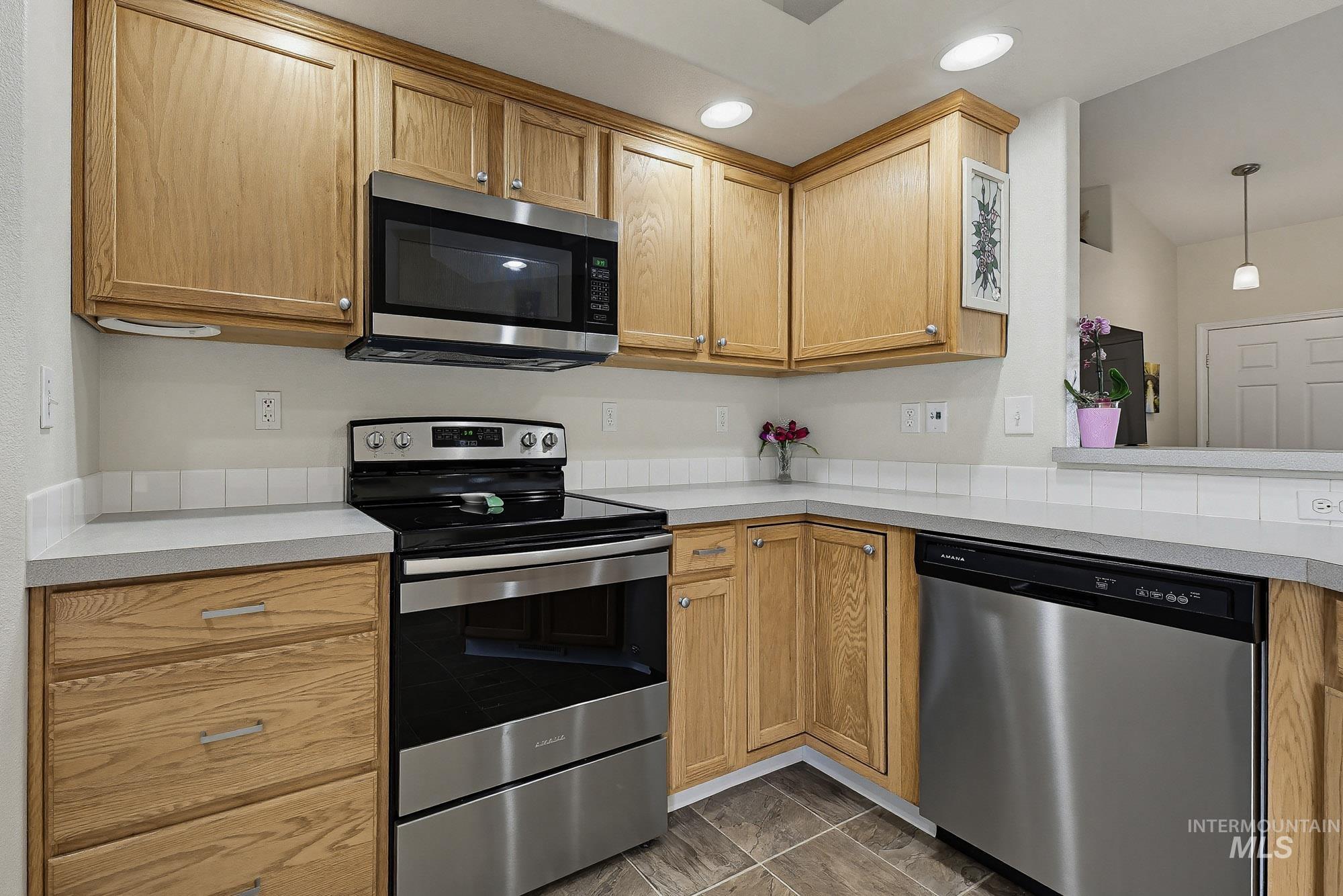 1244 N Pyrite Avenue, Kuna, Idaho 83634, 3 Bedrooms, 2 Bathrooms, Residential For Sale, Price $379,900,MLS 98980504