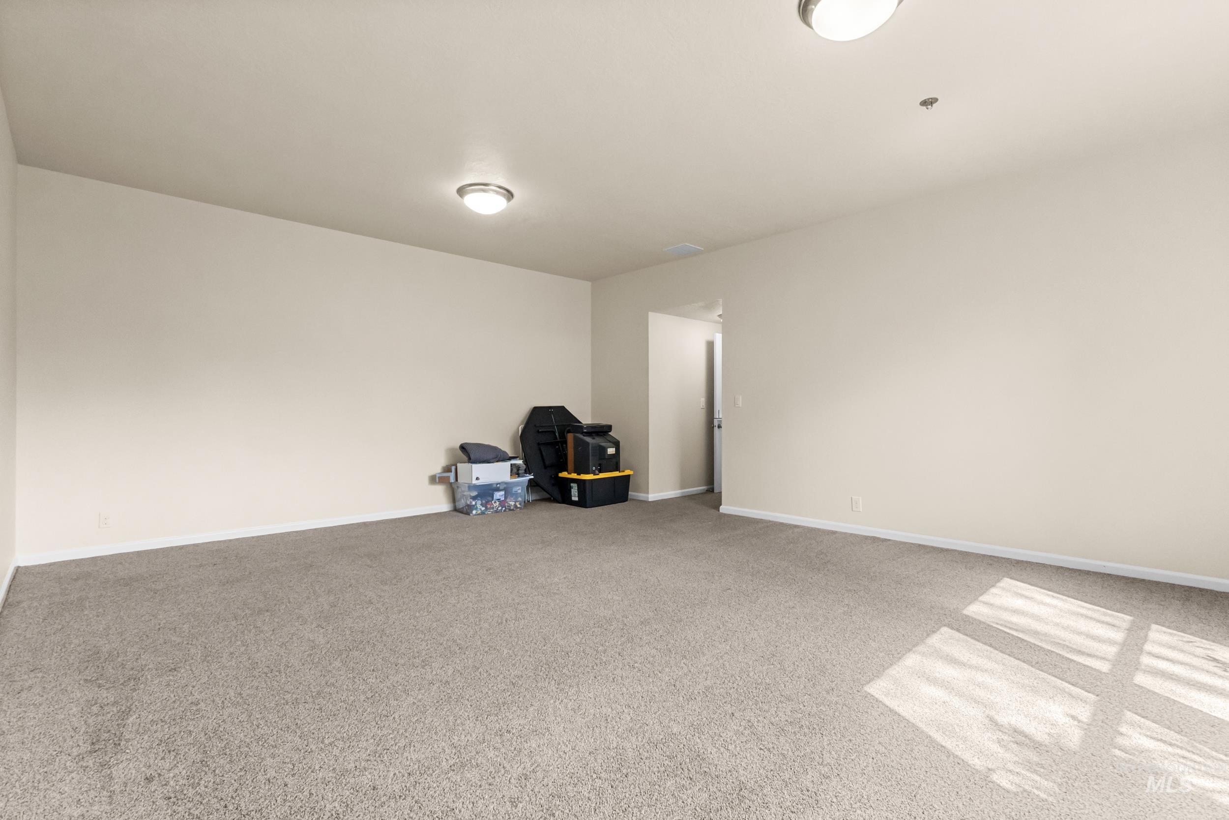 815 W Arnaz, Meridian, Idaho 83646, 5 Bedrooms, 2.5 Bathrooms, Residential For Sale, Price $749,000, 98980506