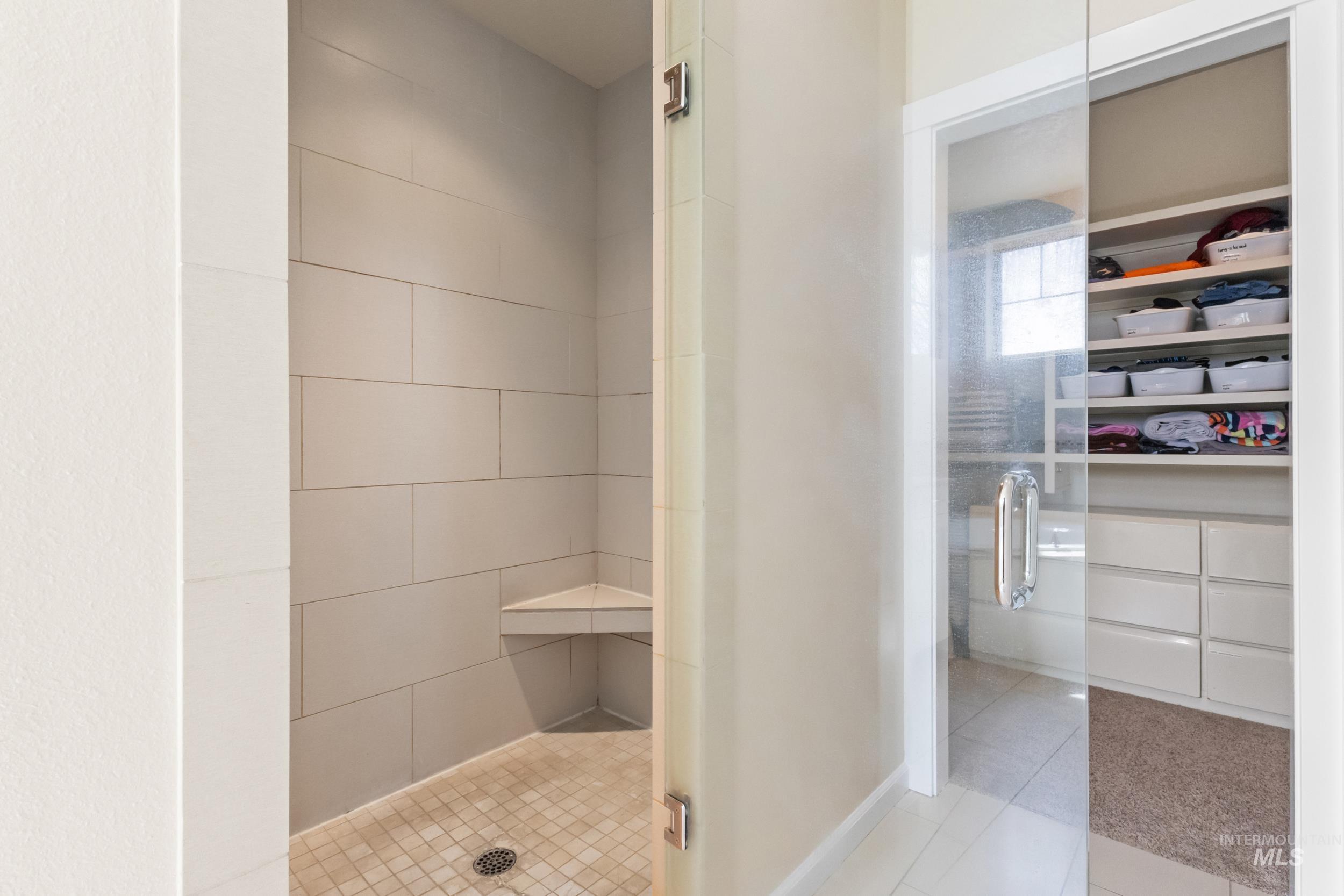 815 W Arnaz, Meridian, Idaho 83646, 5 Bedrooms, 2.5 Bathrooms, Residential For Sale, Price $749,000, 98980506