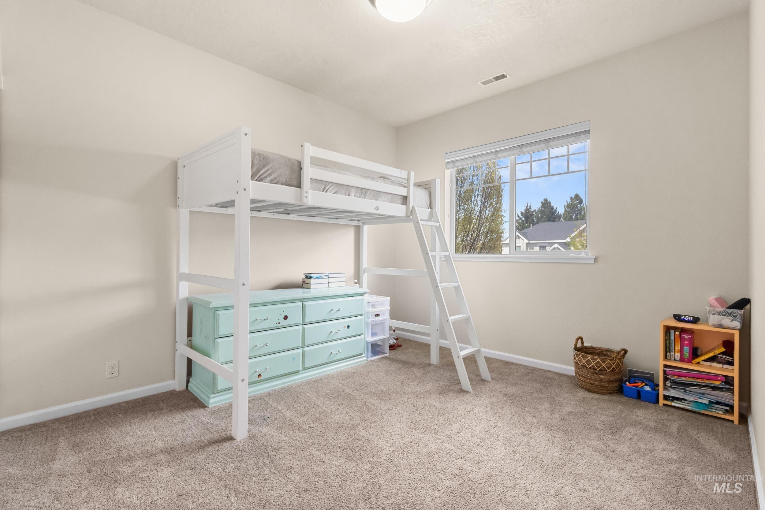 815 W Arnaz, Meridian, Idaho 83646, 5 Bedrooms, 2.5 Bathrooms, Residential For Sale, Price $749,000, 98980506