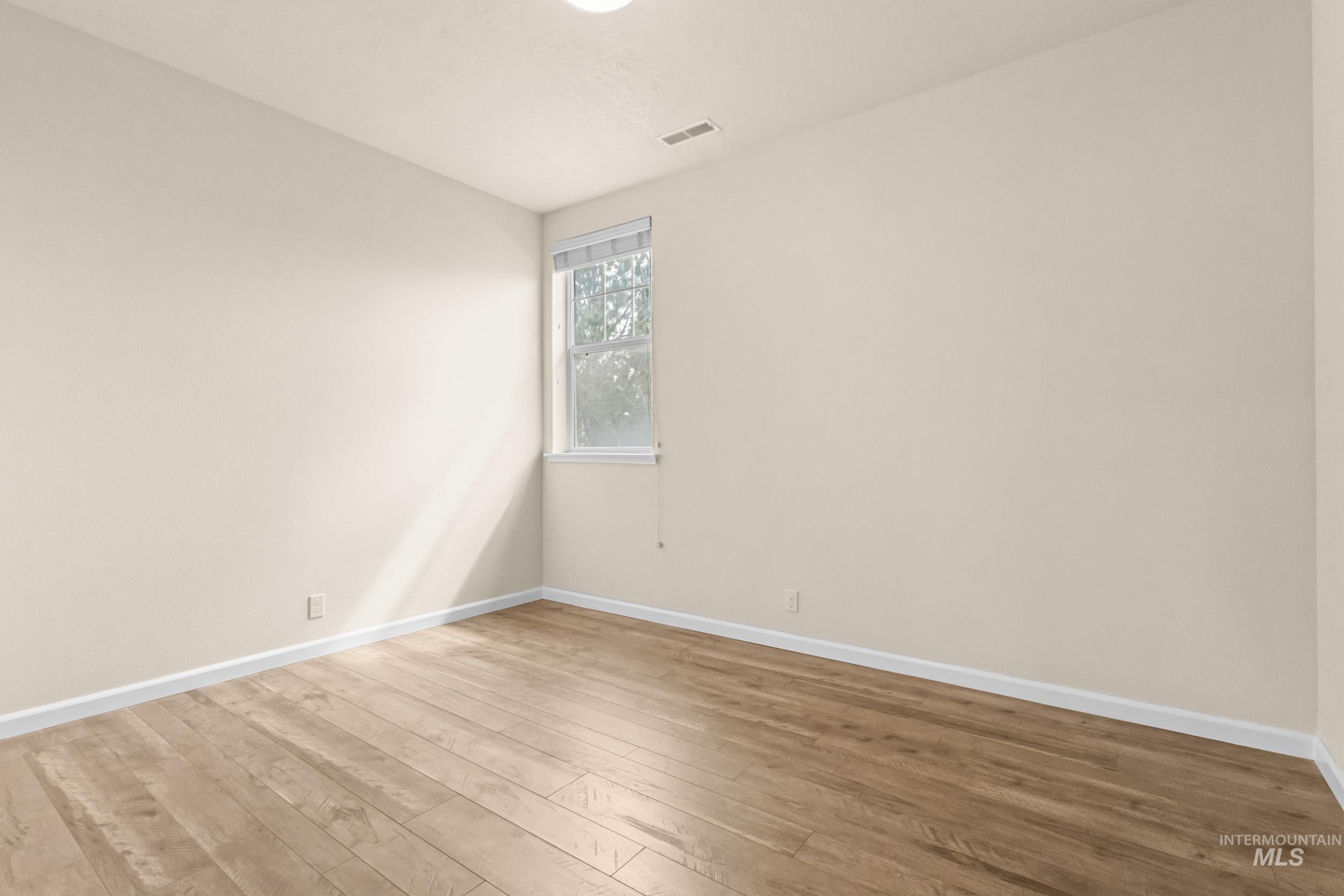 815 W Arnaz, Meridian, Idaho 83646, 5 Bedrooms, 2.5 Bathrooms, Residential For Sale, Price $749,000, 98980506