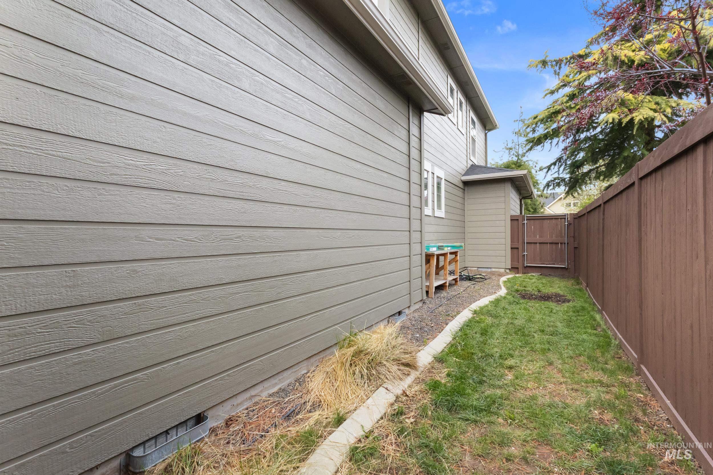 815 W Arnaz, Meridian, Idaho 83646, 5 Bedrooms, 2.5 Bathrooms, Residential For Sale, Price $749,000, 98980506