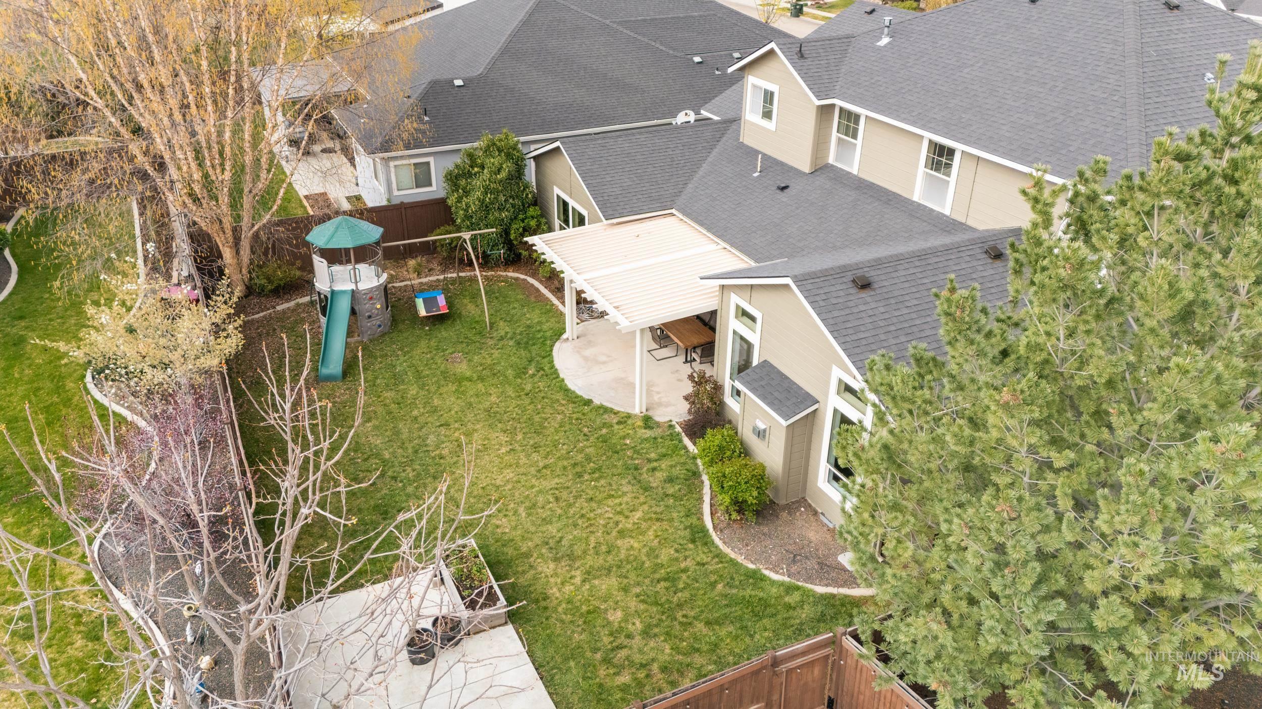 815 W Arnaz, Meridian, Idaho 83646, 5 Bedrooms, 2.5 Bathrooms, Residential For Sale, Price $749,000, 98980506