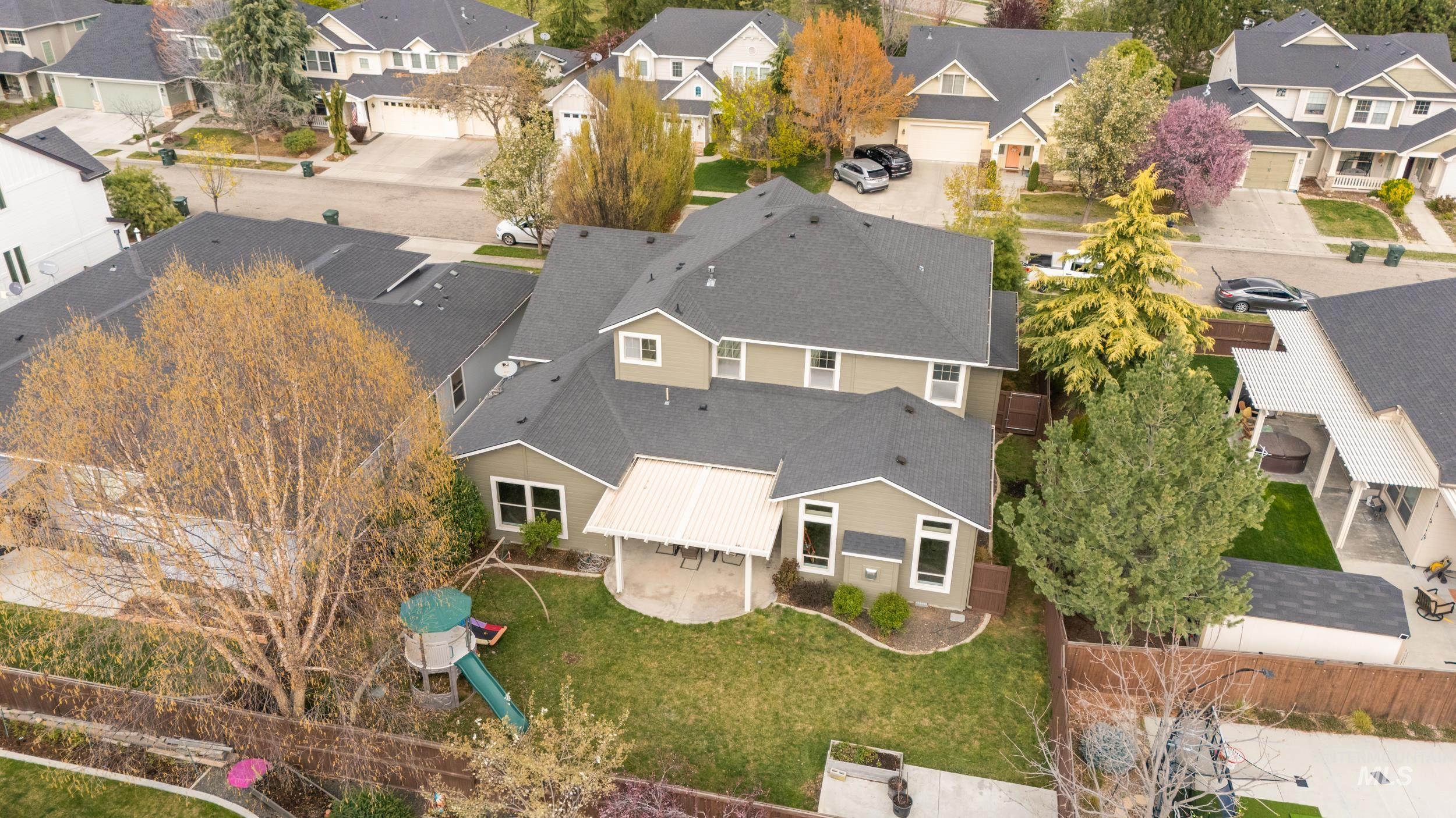 815 W Arnaz, Meridian, Idaho 83646, 5 Bedrooms, 2.5 Bathrooms, Residential For Sale, Price $749,000, 98980506