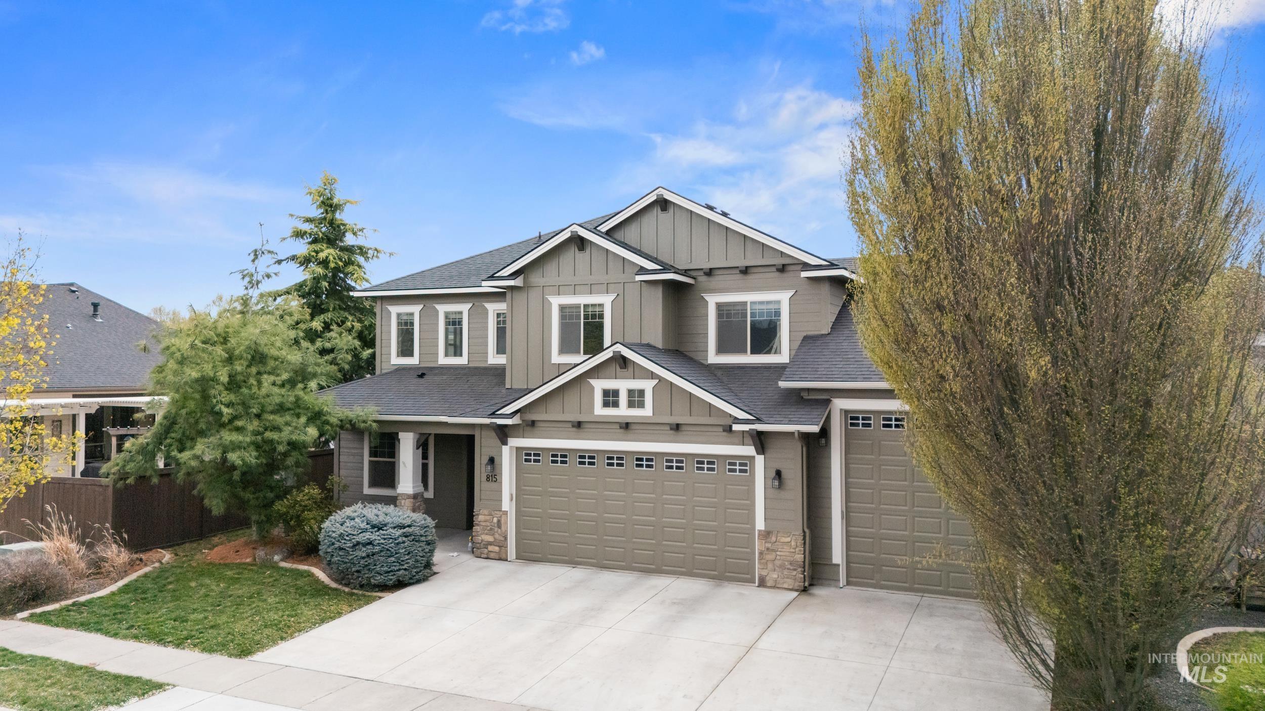 815 W Arnaz, Meridian, Idaho 83646, 5 Bedrooms, 2.5 Bathrooms, Residential For Sale, Price $749,000, 98980506