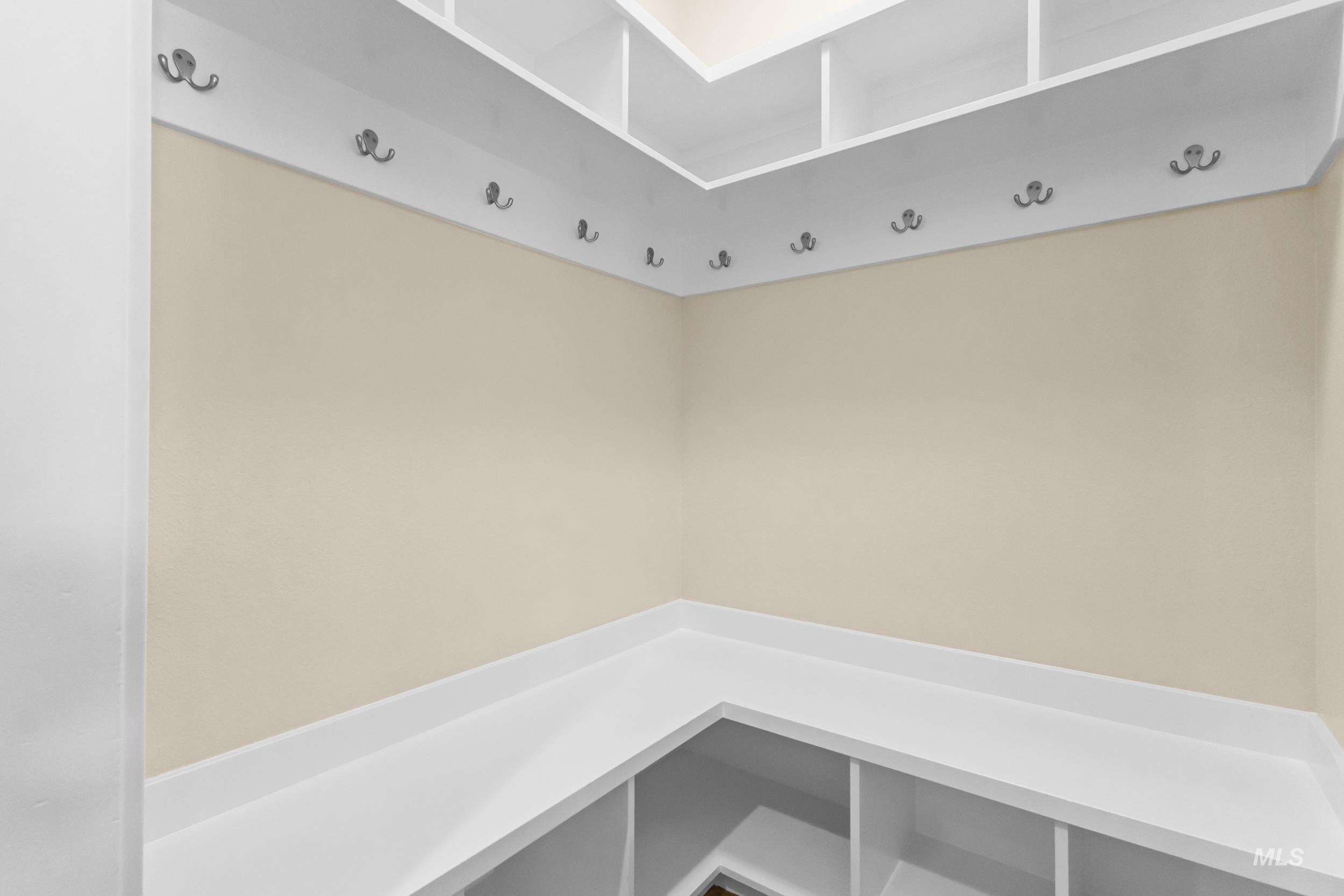 815 W Arnaz, Meridian, Idaho 83646, 5 Bedrooms, 2.5 Bathrooms, Residential For Sale, Price $749,000, 98980506