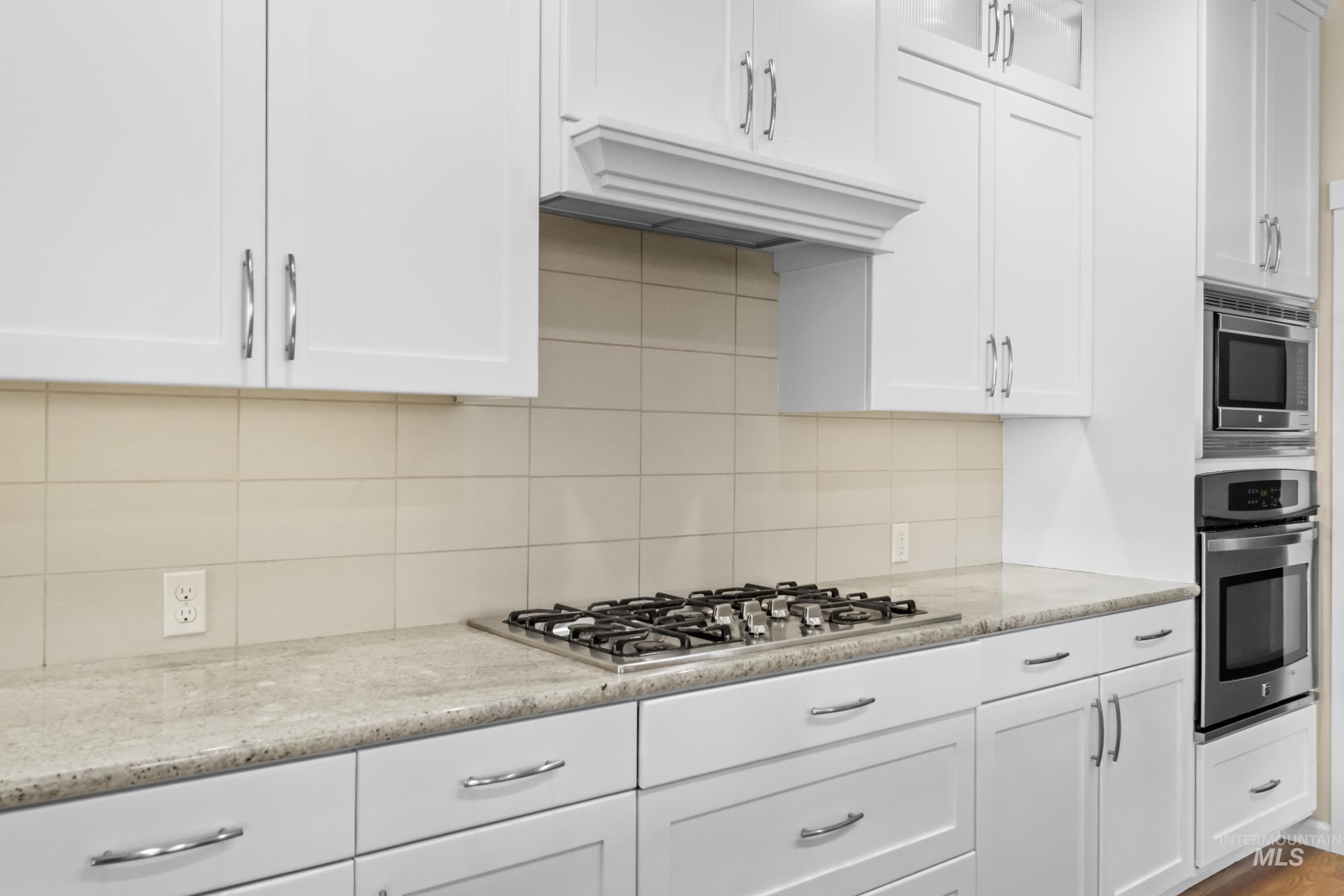 815 W Arnaz, Meridian, Idaho 83646, 5 Bedrooms, 2.5 Bathrooms, Residential For Sale, Price $749,000, 98980506