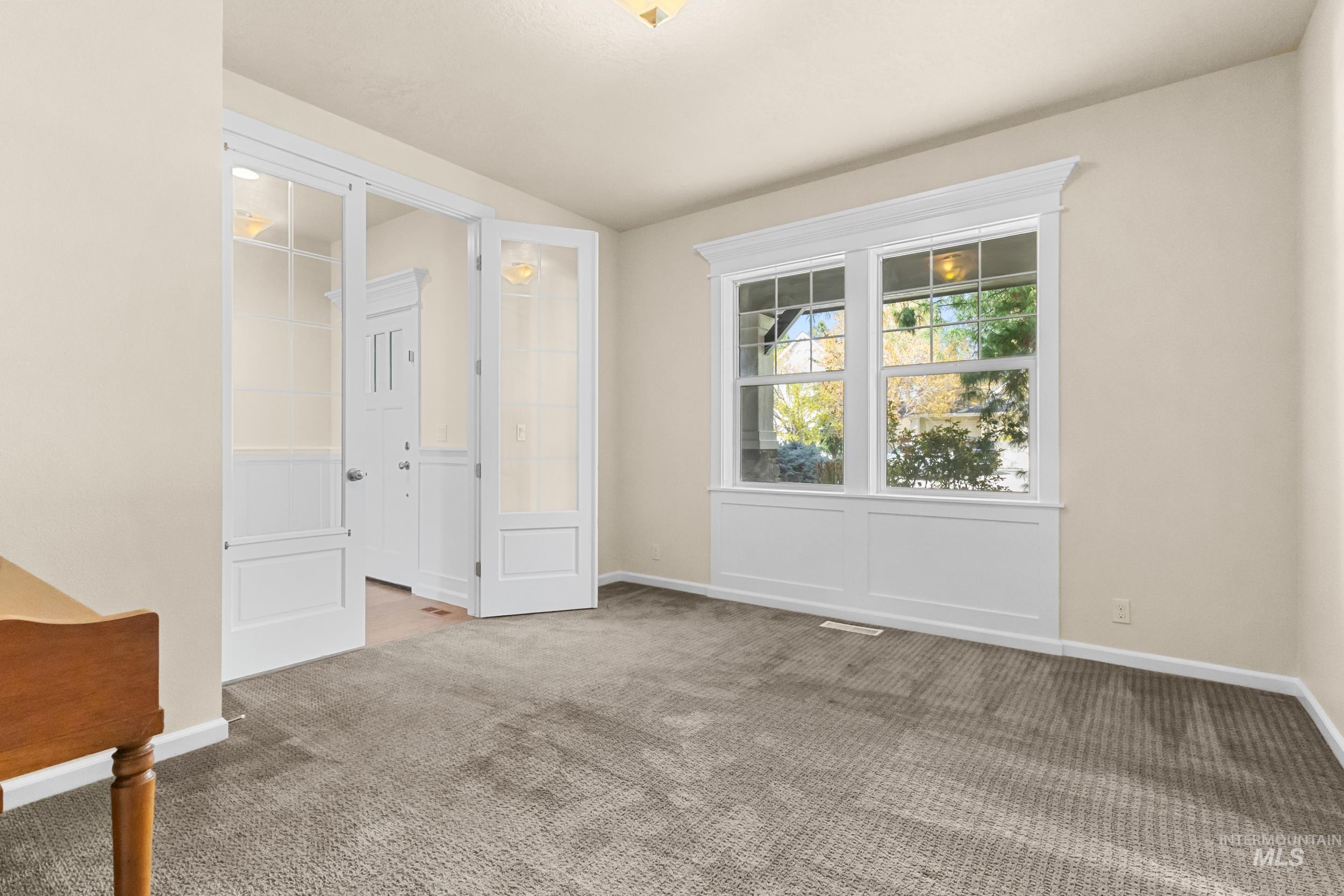 815 W Arnaz, Meridian, Idaho 83646, 5 Bedrooms, 2.5 Bathrooms, Residential For Sale, Price $749,000, 98980506