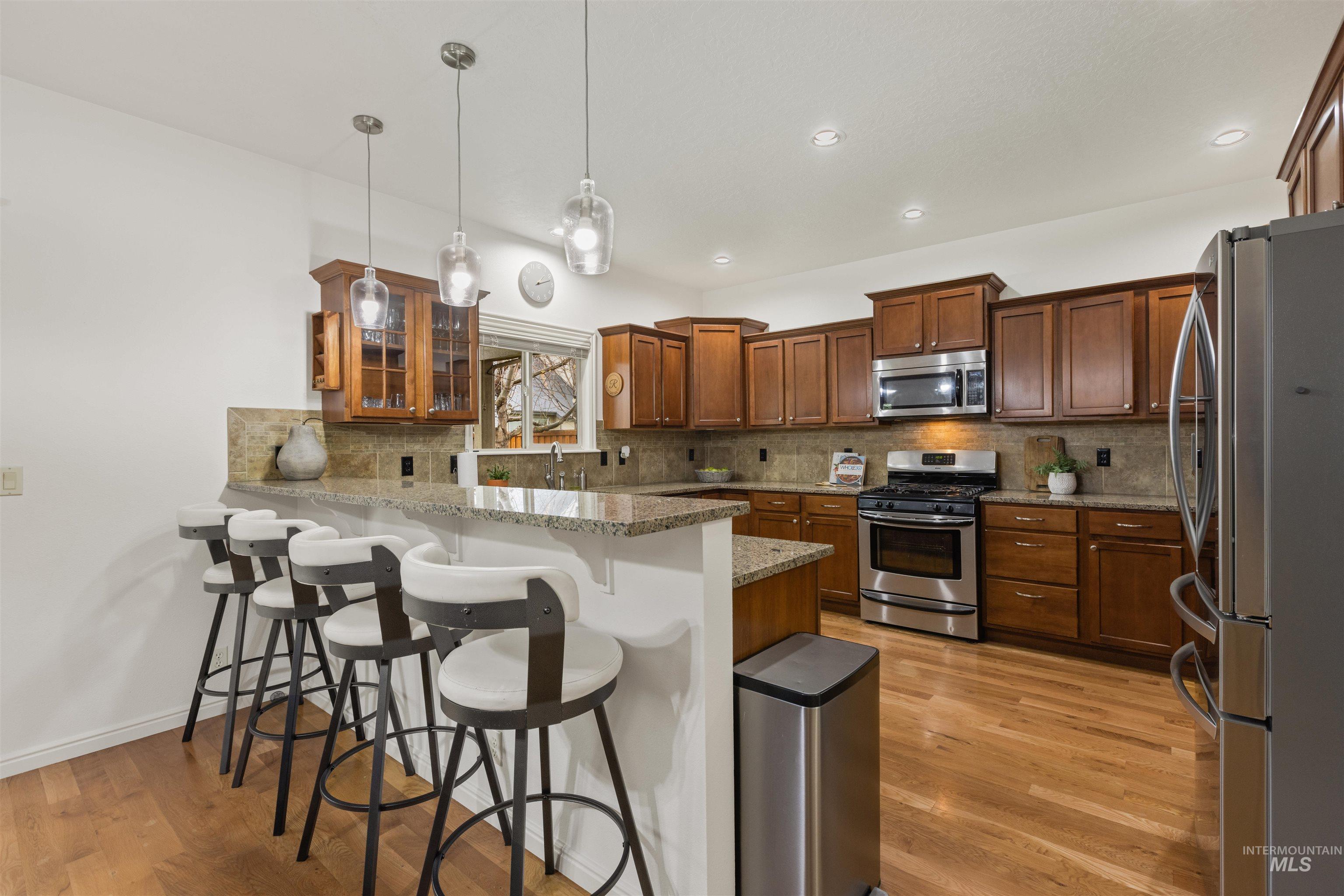 891 E Silver Torch St, Meridian, Idaho 83646, 5 Bedrooms, 2.5 Bathrooms, Residential For Sale, Price $699,000,MLS 98980508