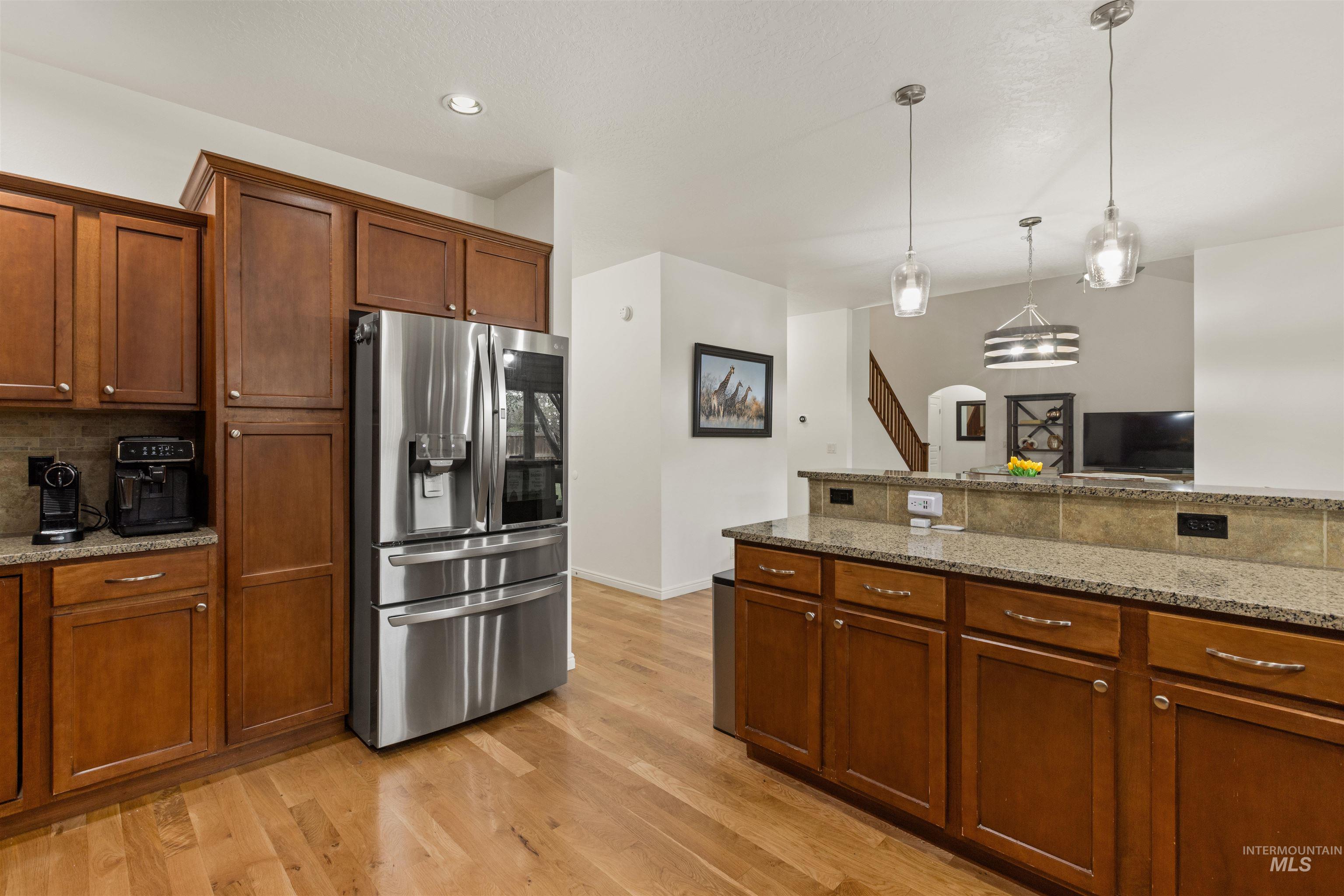 891 E Silver Torch St, Meridian, Idaho 83646, 5 Bedrooms, 2.5 Bathrooms, Residential For Sale, Price $699,000,MLS 98980508