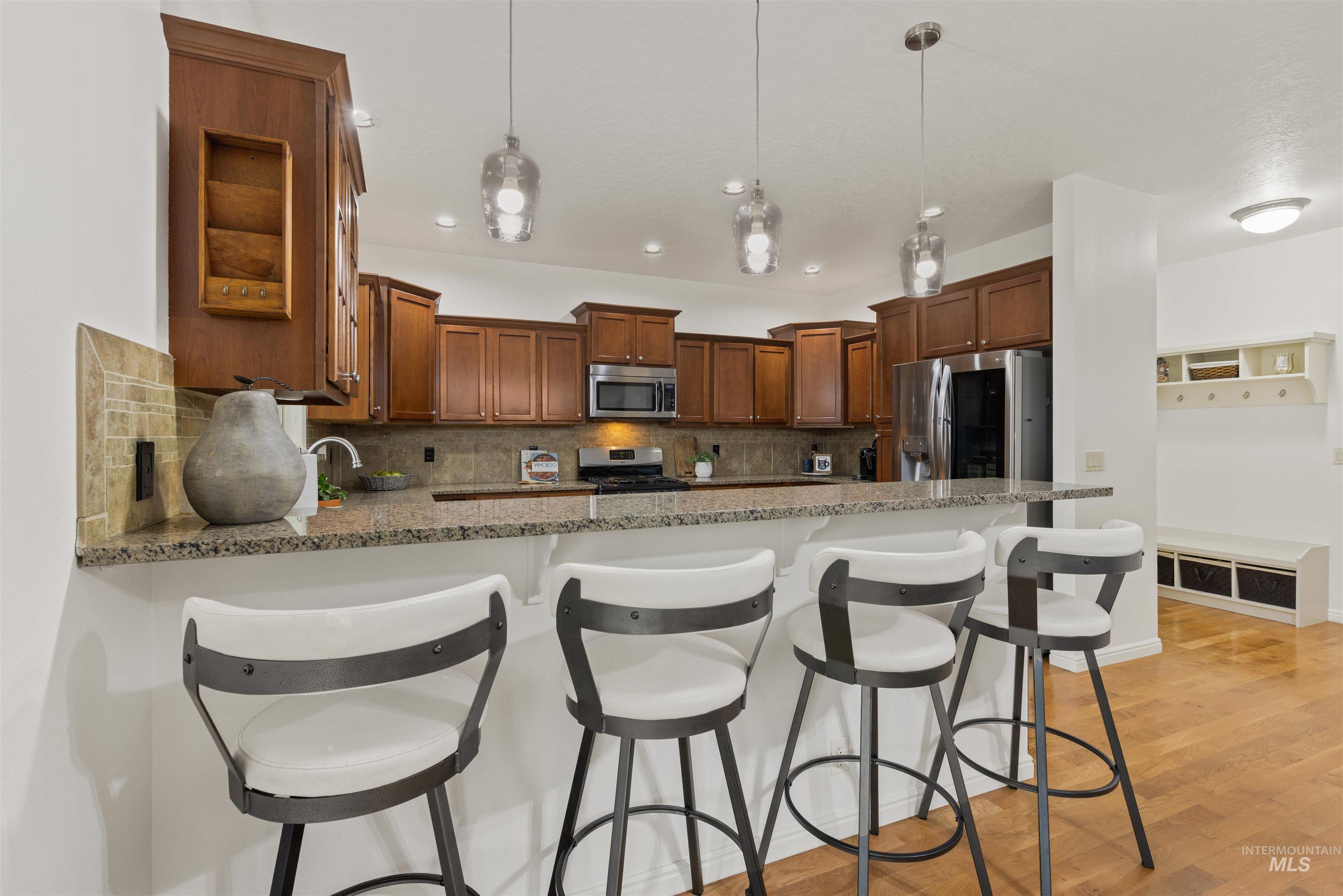 891 E Silver Torch St, Meridian, Idaho 83646, 5 Bedrooms, 2.5 Bathrooms, Residential For Sale, Price $699,000,MLS 98980508