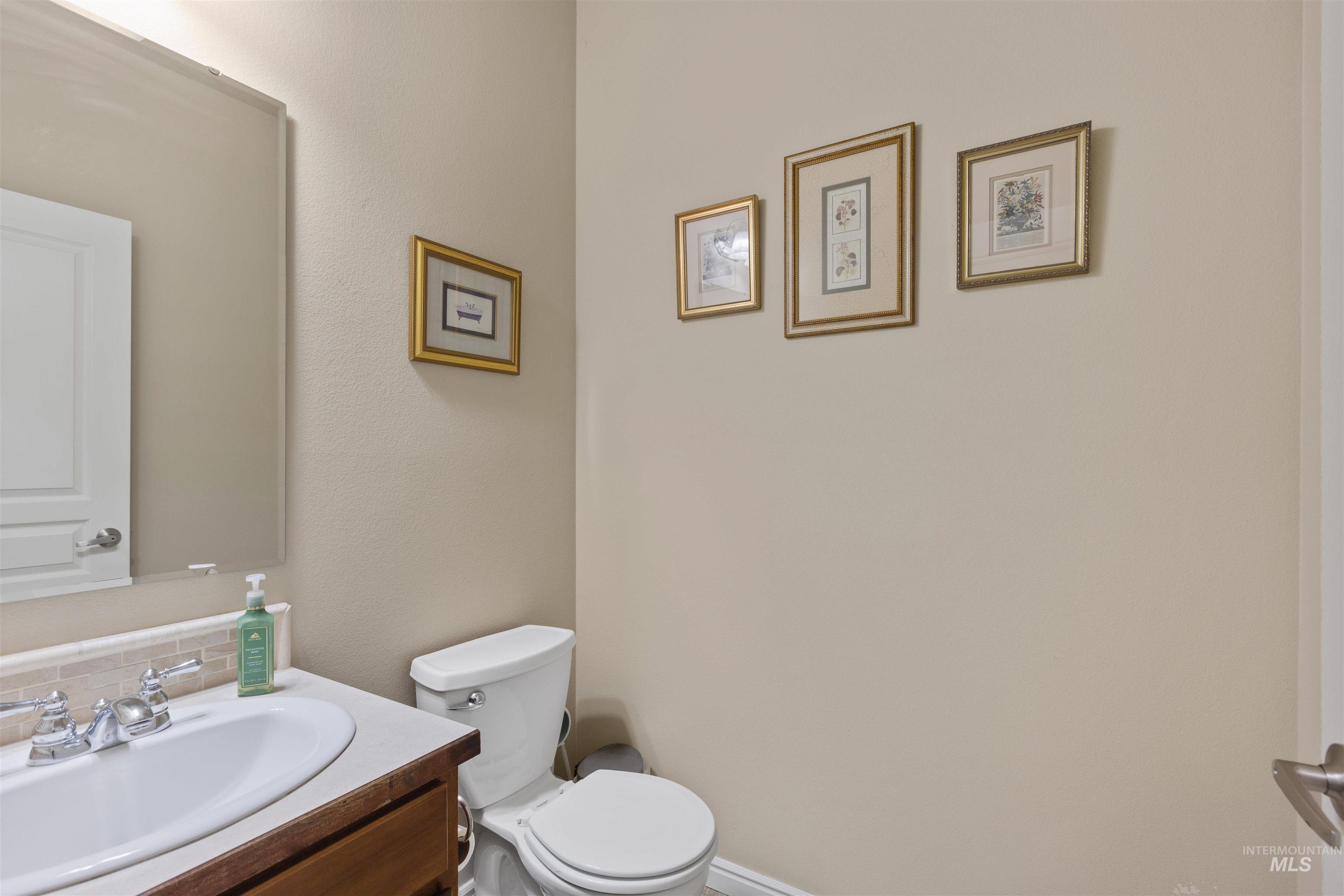 891 E Silver Torch St, Meridian, Idaho 83646, 5 Bedrooms, 2.5 Bathrooms, Residential For Sale, Price $699,000,MLS 98980508